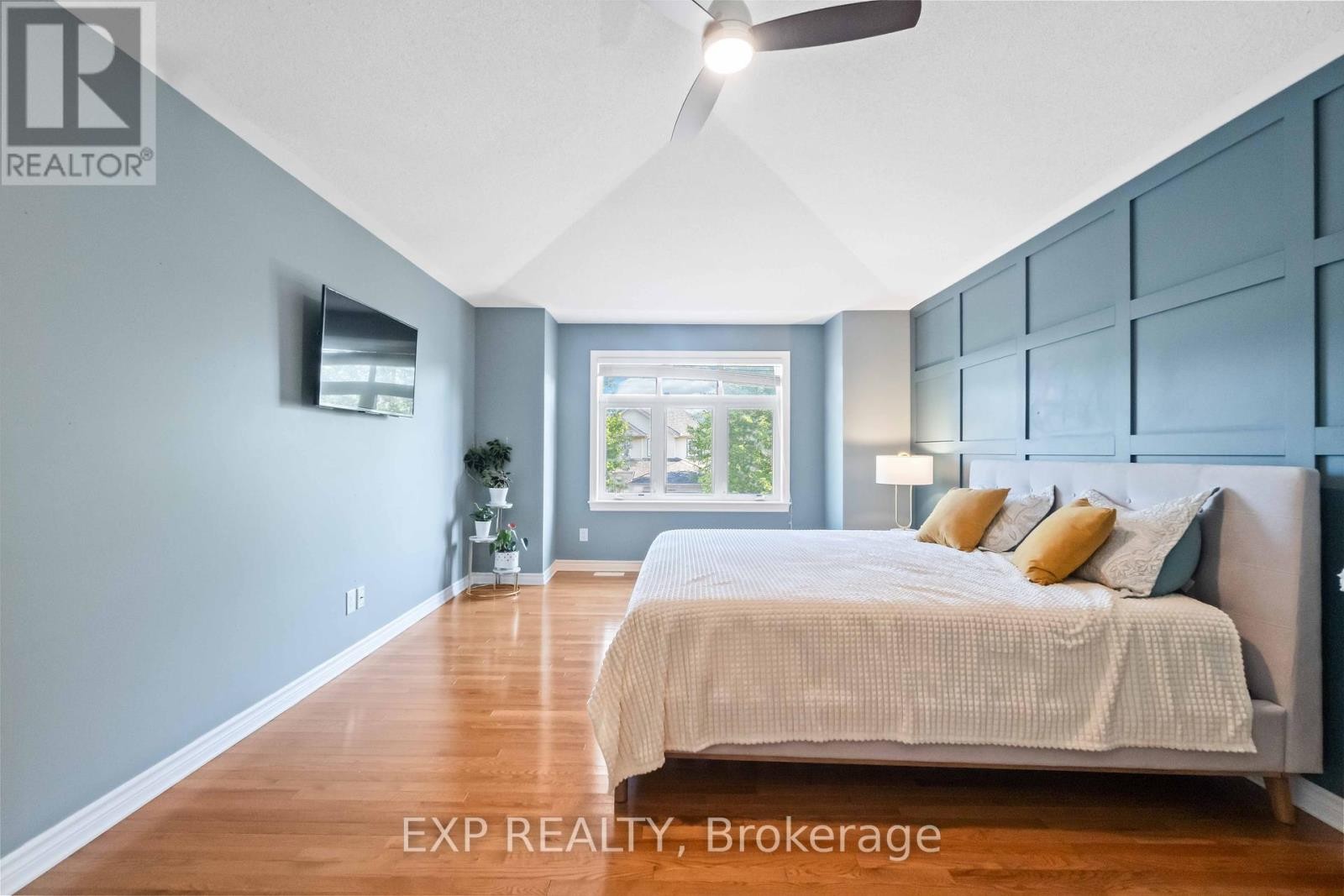












90 CEDAR VALLEY DRIVE

,
Ottawa,




Ontario
K2M3A3

