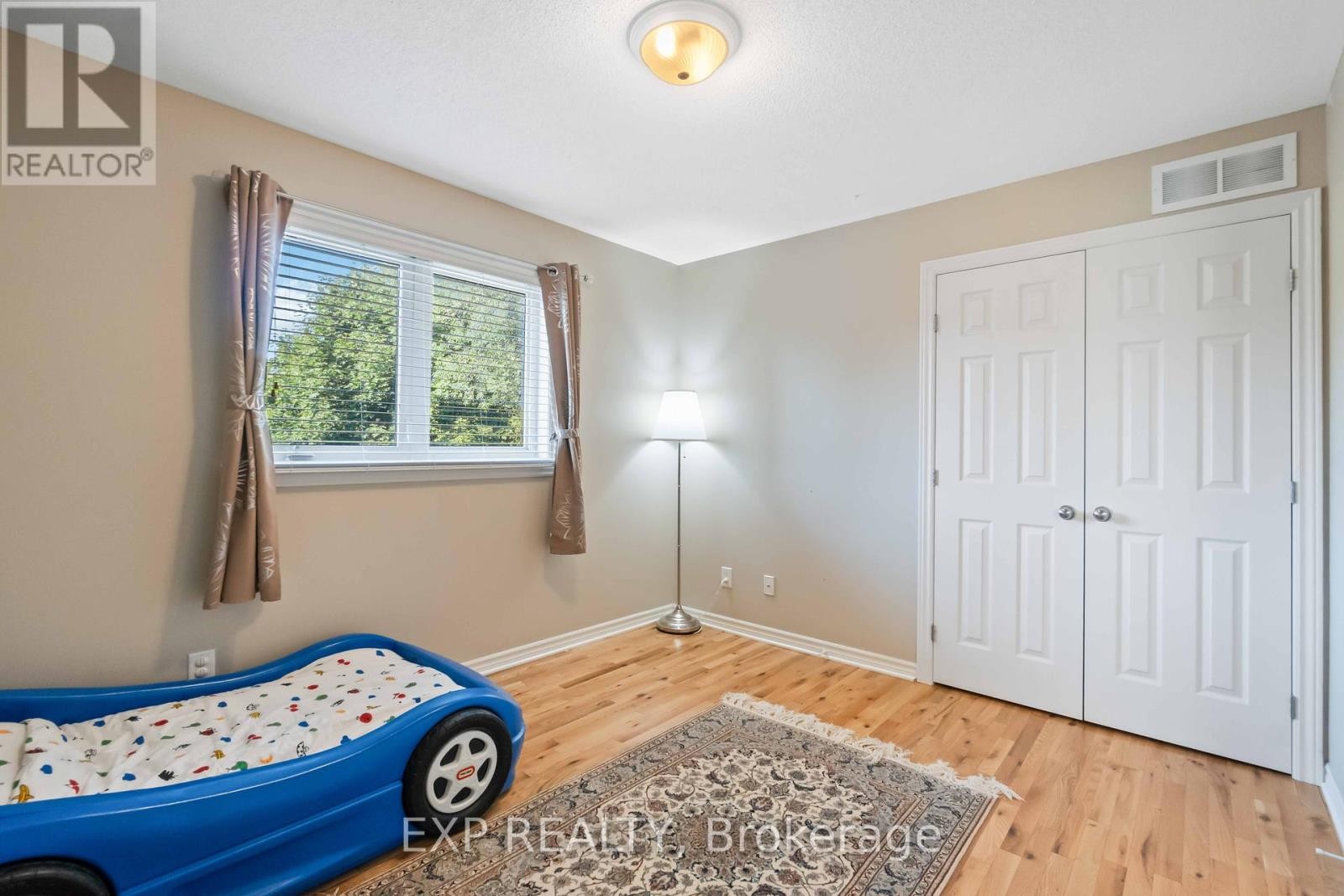 












90 CEDAR VALLEY DRIVE

,
Ottawa,




Ontario
K2M3A3

