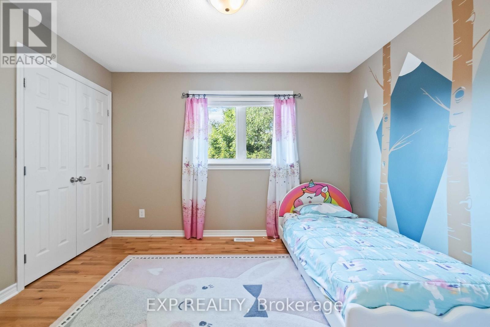 












90 CEDAR VALLEY DRIVE

,
Ottawa,




Ontario
K2M3A3

