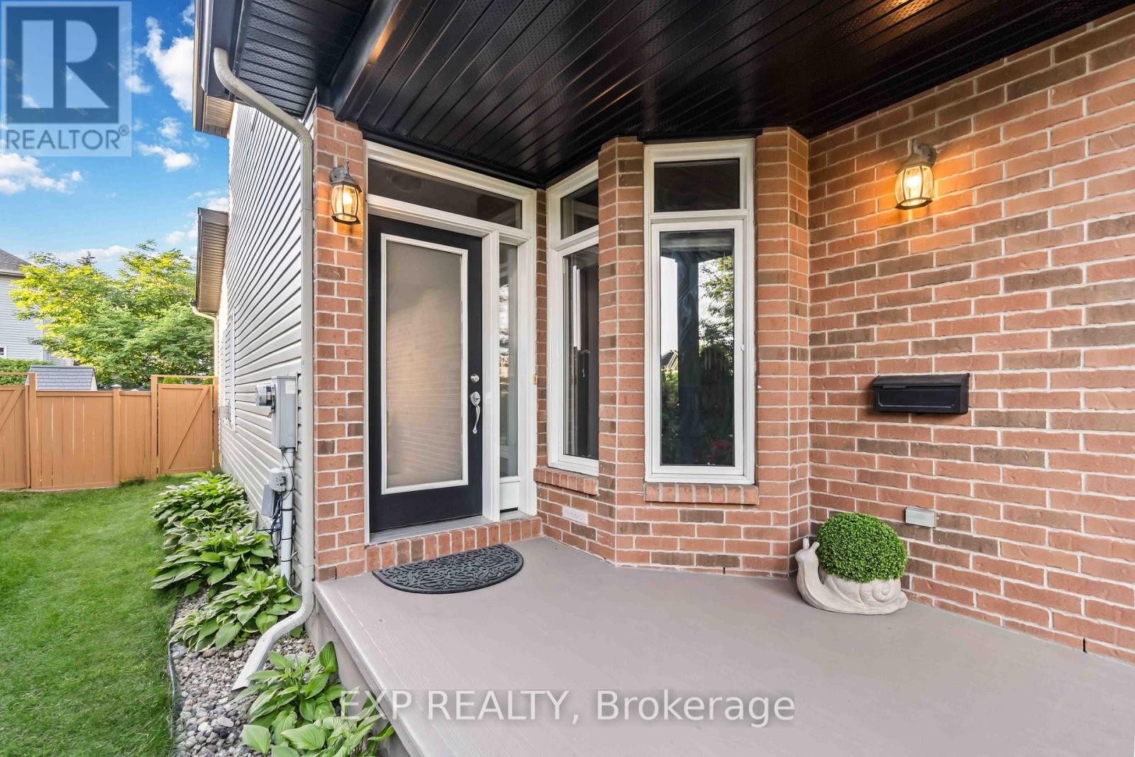 












90 CEDAR VALLEY DRIVE

,
Ottawa,




Ontario
K2M3A3

