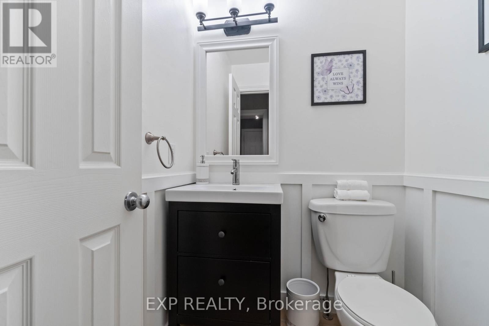 












90 CEDAR VALLEY DRIVE

,
Ottawa,




Ontario
K2M3A3

