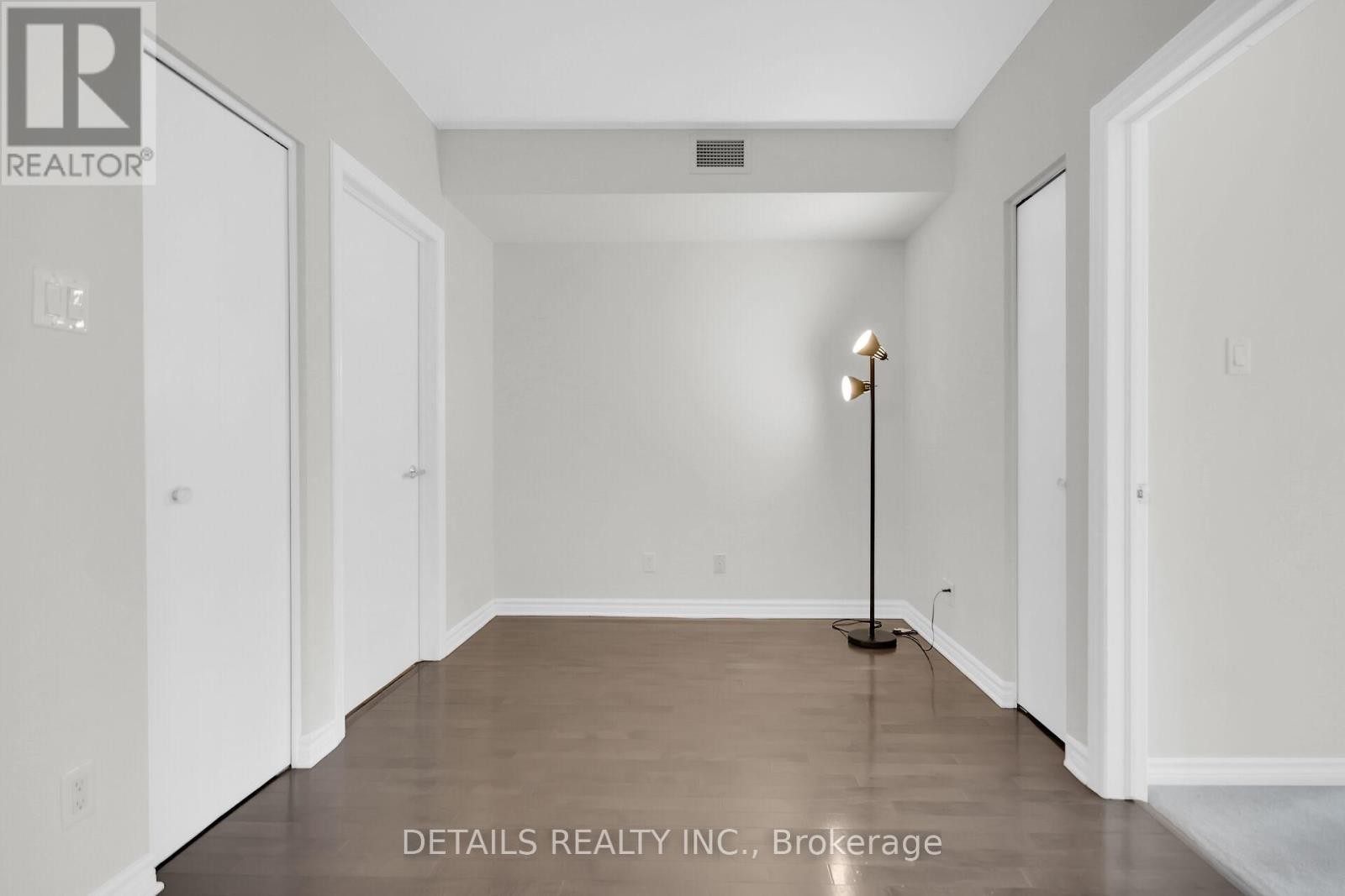 












1202 - 200 RIDEAU STREET

,
Ottawa,




Ontario
K1N5Y1

