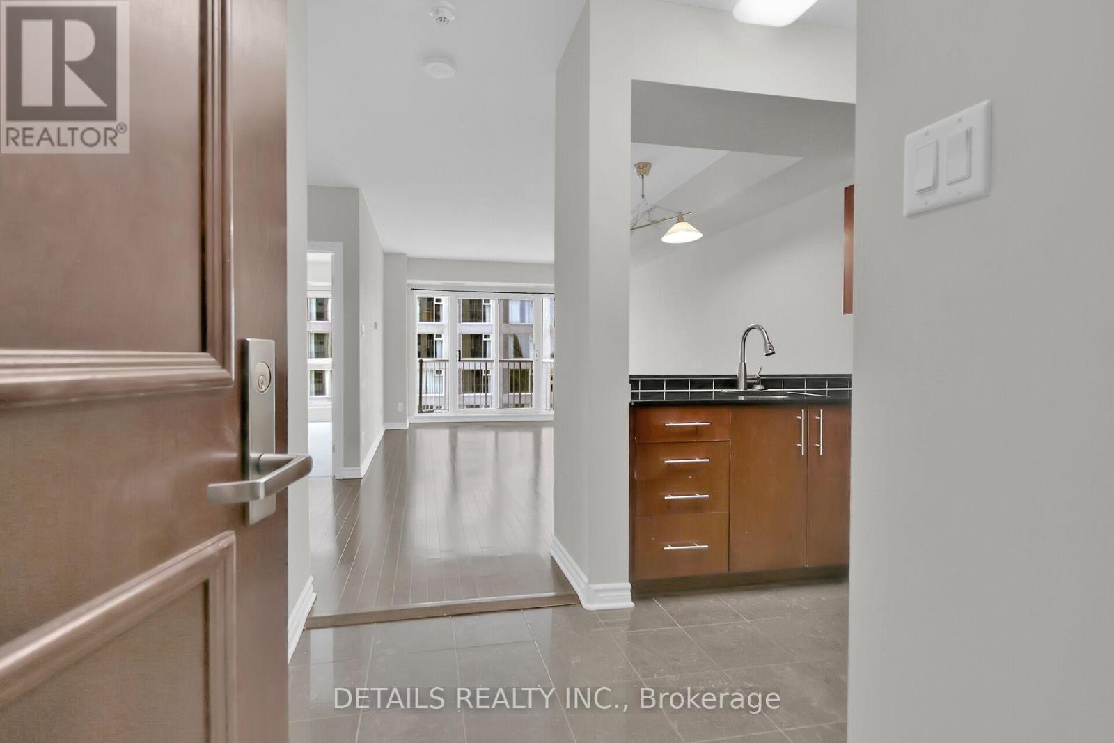 












1202 - 200 RIDEAU STREET

,
Ottawa,




Ontario
K1N5Y1

