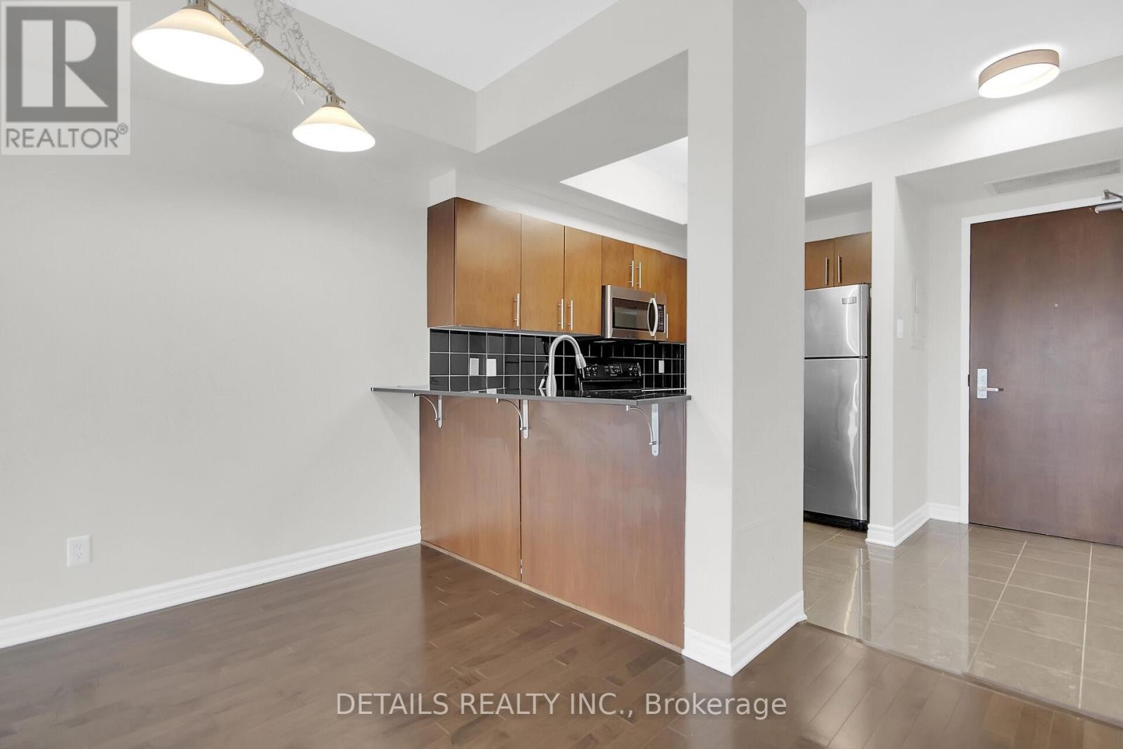 












1202 - 200 RIDEAU STREET

,
Ottawa,




Ontario
K1N5Y1


