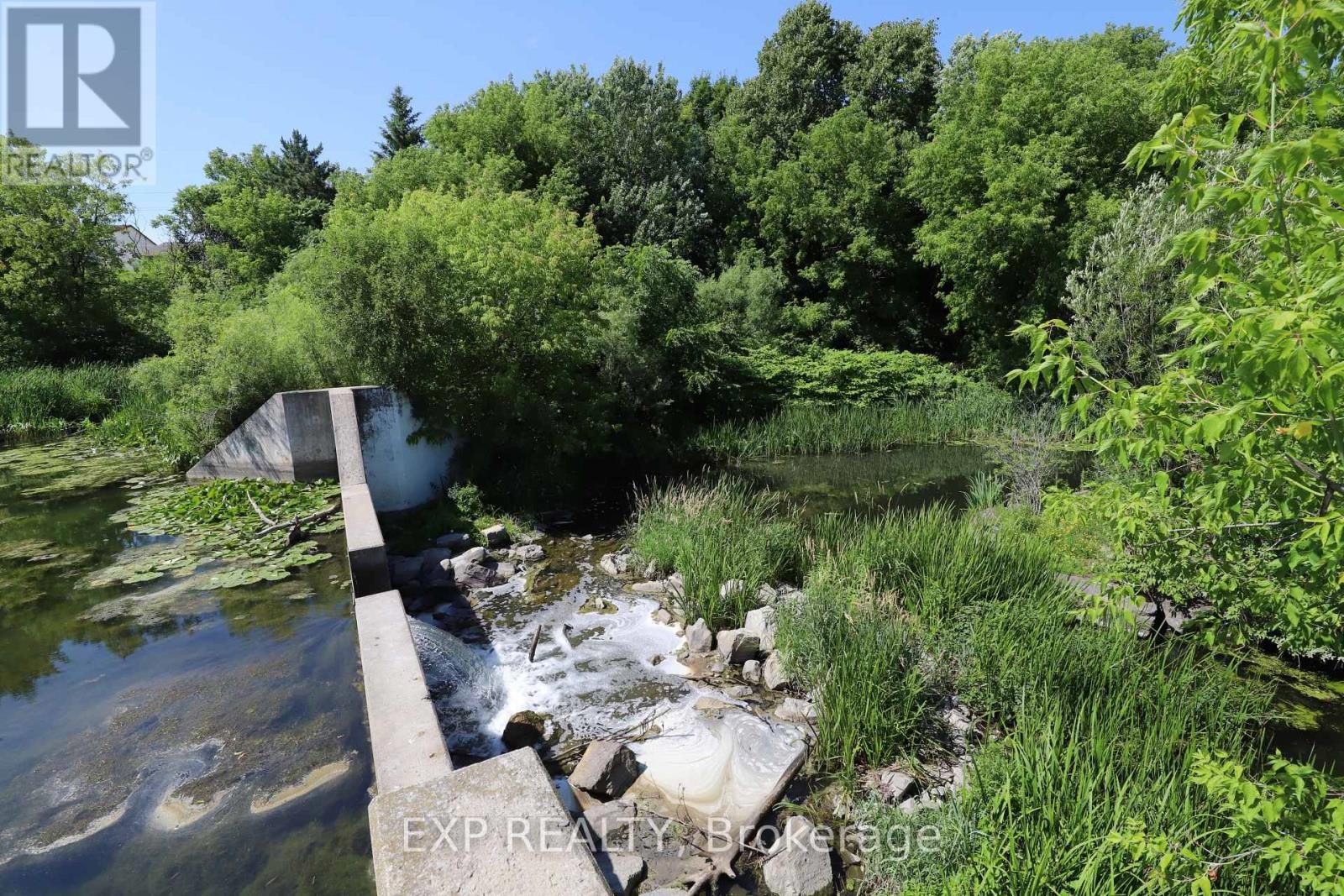 












116 QUITO PRIVATE

,
Ottawa,




Ontario
K2E0A9

