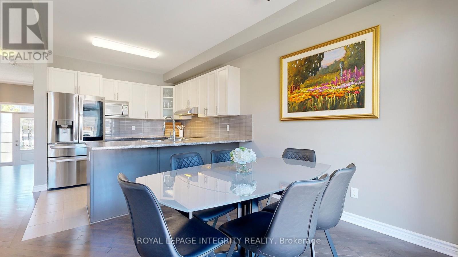 












108 PIN CHERRY GROVE

,
Ottawa,




Ontario
K1W0J5

