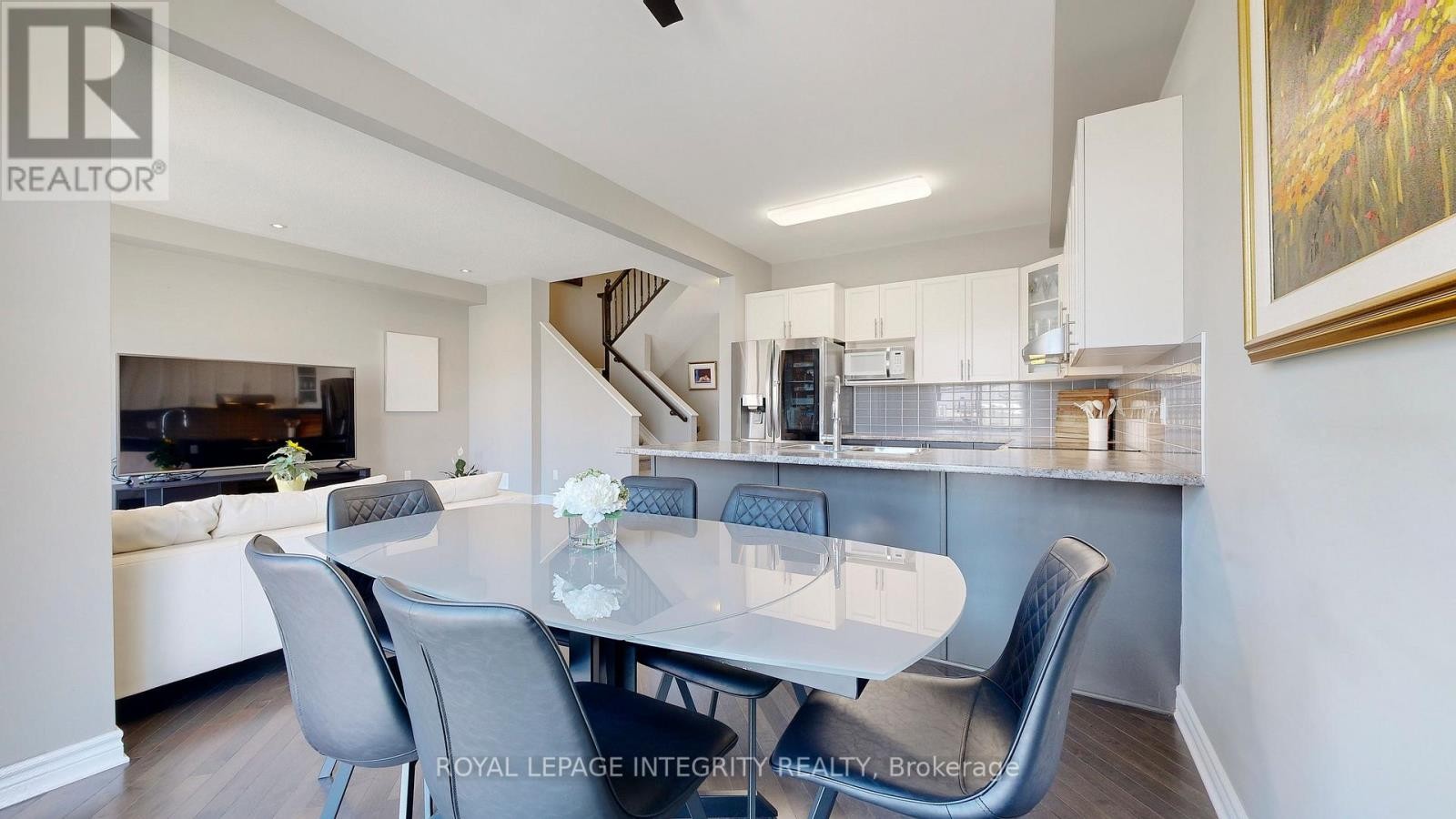 












108 PIN CHERRY GROVE

,
Ottawa,




Ontario
K1W0J5

