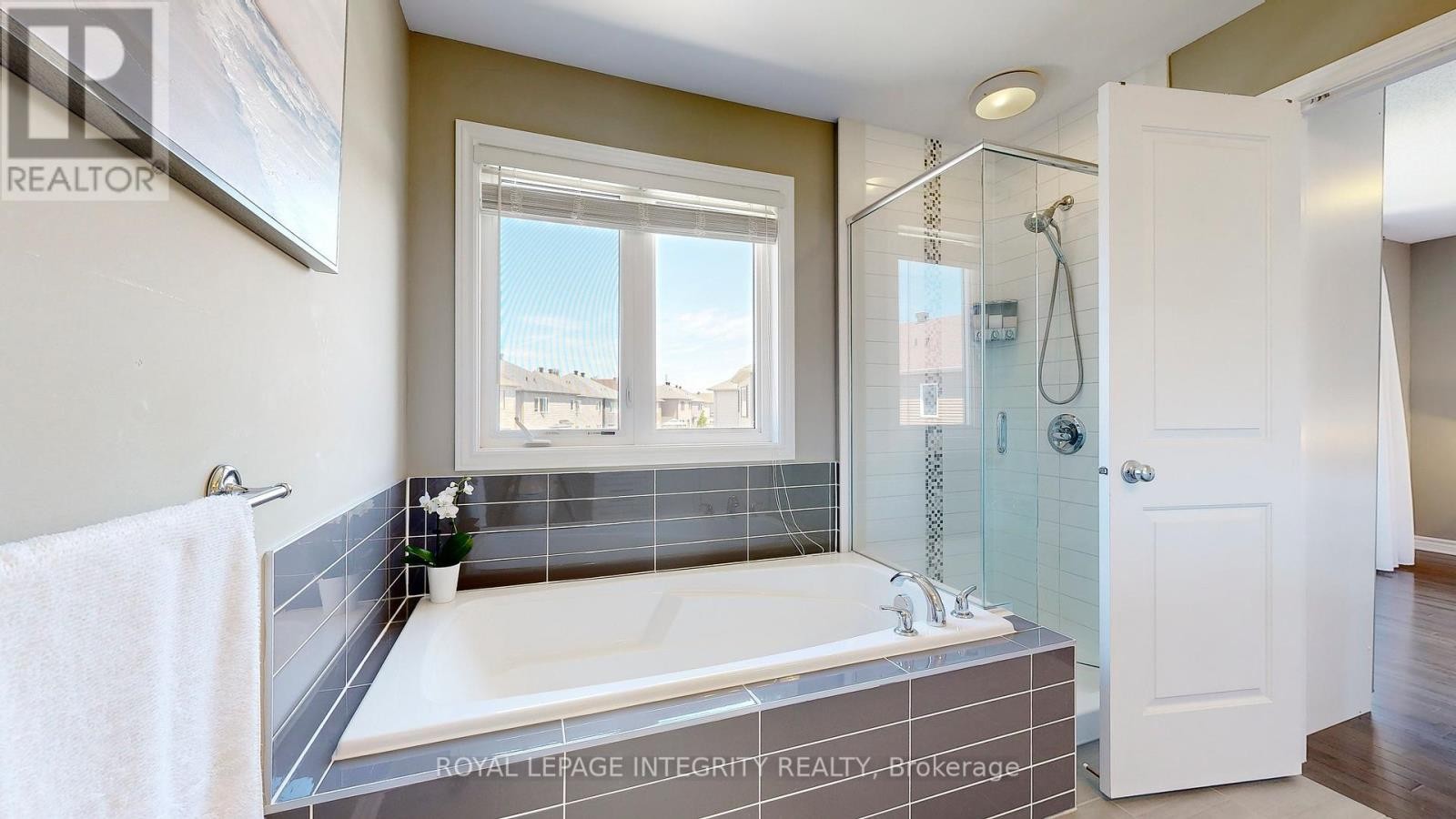 












108 PIN CHERRY GROVE

,
Ottawa,




Ontario
K1W0J5

