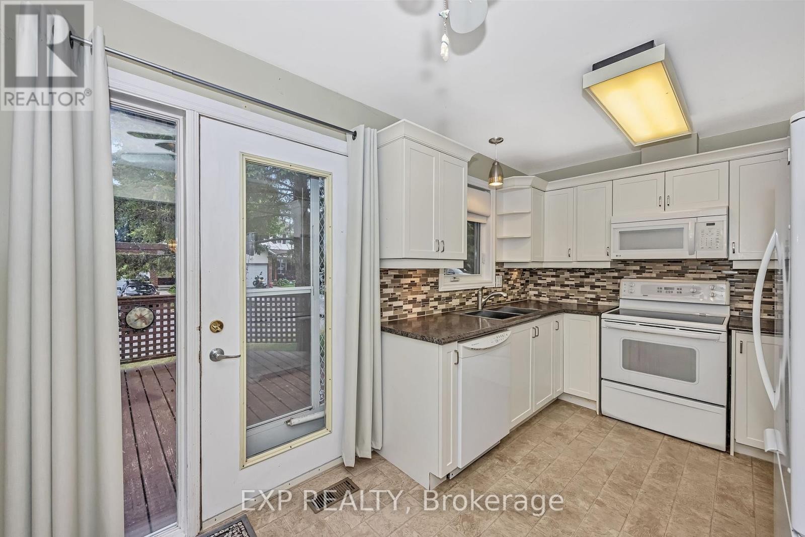 












1 PICKWICK DRIVE

,
Ottawa,




Ontario
K2J3G2

