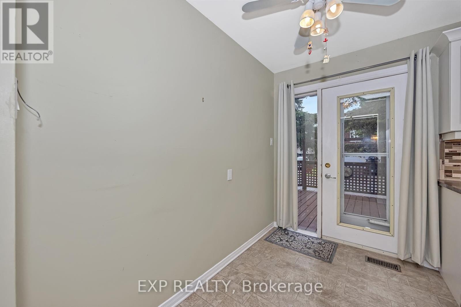 












1 PICKWICK DRIVE

,
Ottawa,




Ontario
K2J3G2

