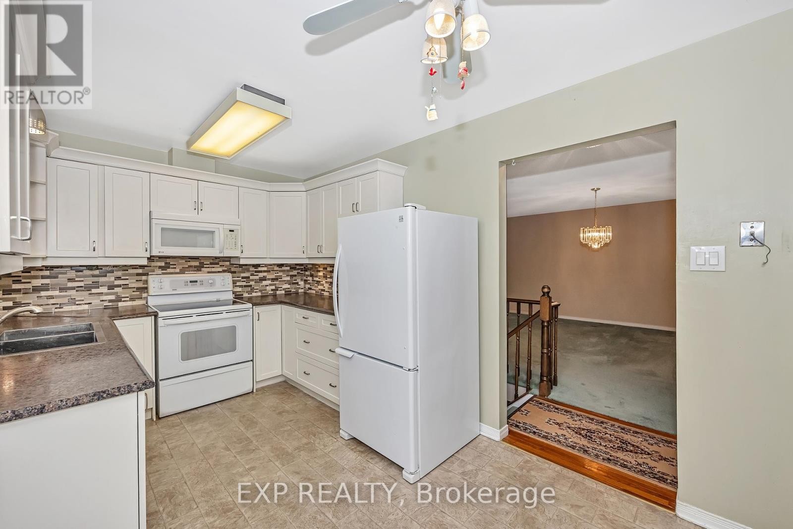 












1 PICKWICK DRIVE

,
Ottawa,




Ontario
K2J3G2

