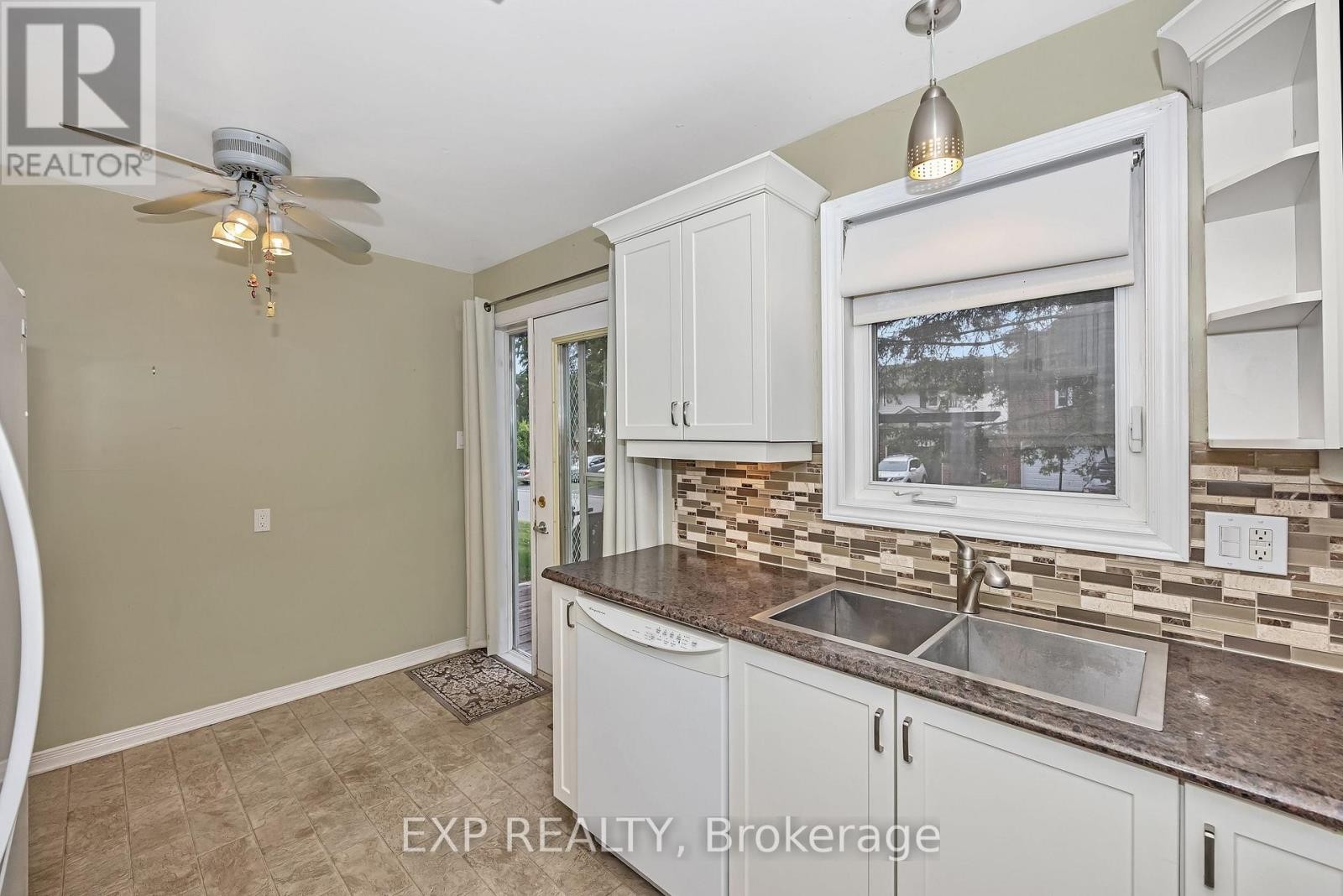 












1 PICKWICK DRIVE

,
Ottawa,




Ontario
K2J3G2

