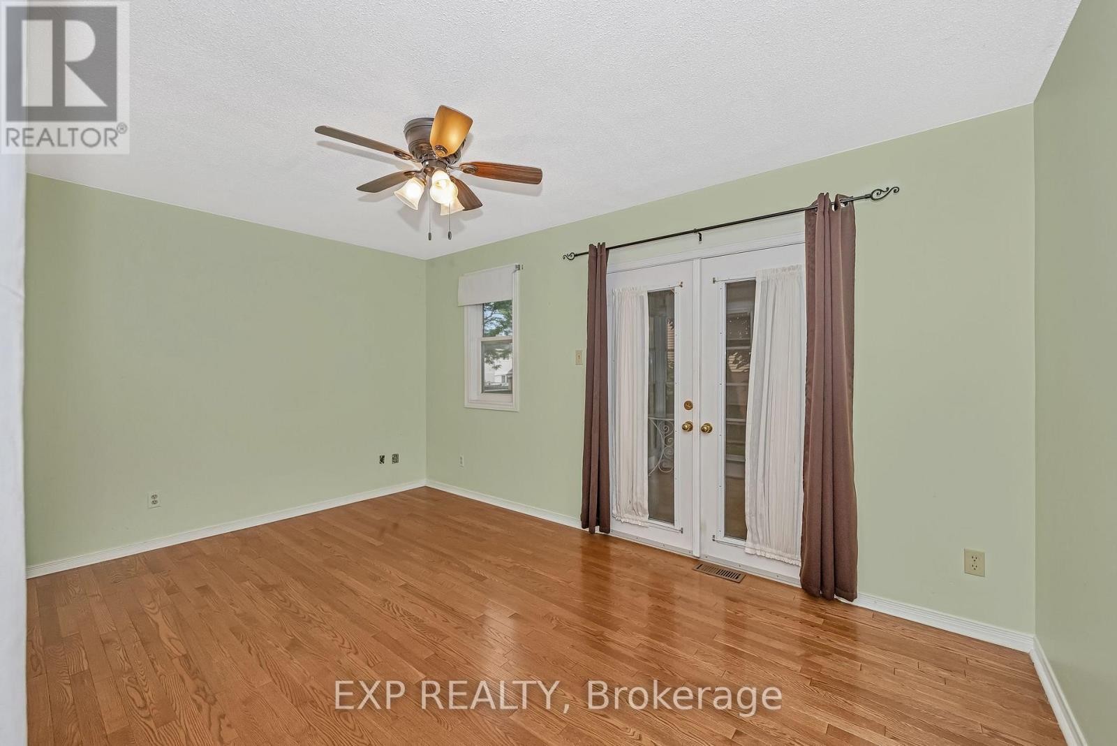 












1 PICKWICK DRIVE

,
Ottawa,




Ontario
K2J3G2


