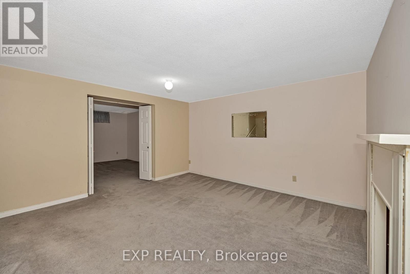 












1 PICKWICK DRIVE

,
Ottawa,




Ontario
K2J3G2

