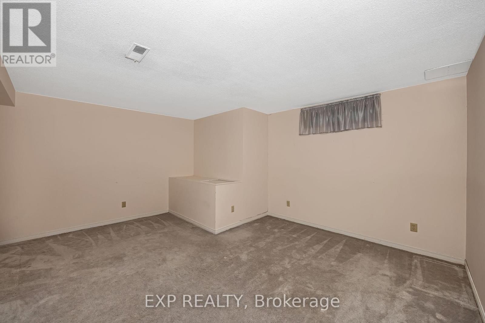












1 PICKWICK DRIVE

,
Ottawa,




Ontario
K2J3G2

