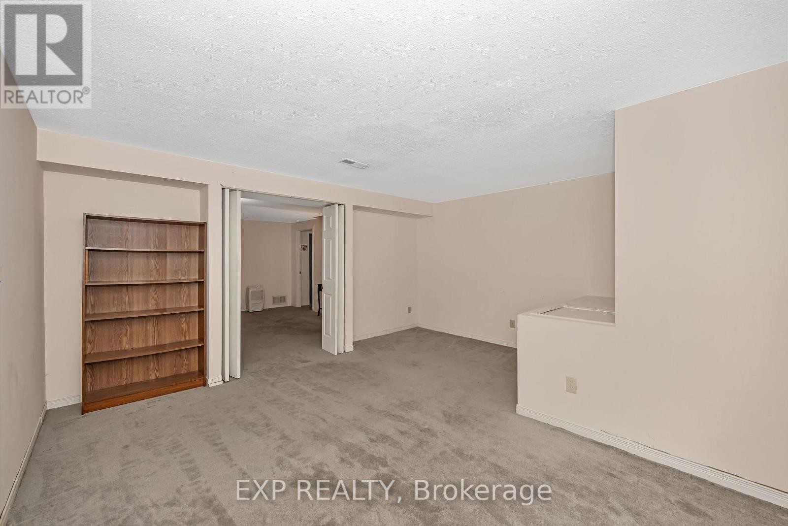 












1 PICKWICK DRIVE

,
Ottawa,




Ontario
K2J3G2

