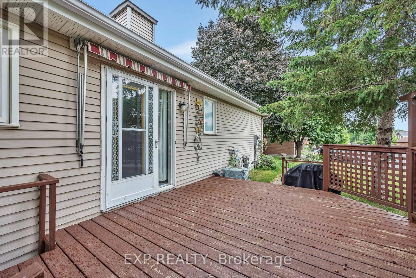 












1 PICKWICK DRIVE

,
Ottawa,




Ontario
K2J3G2

