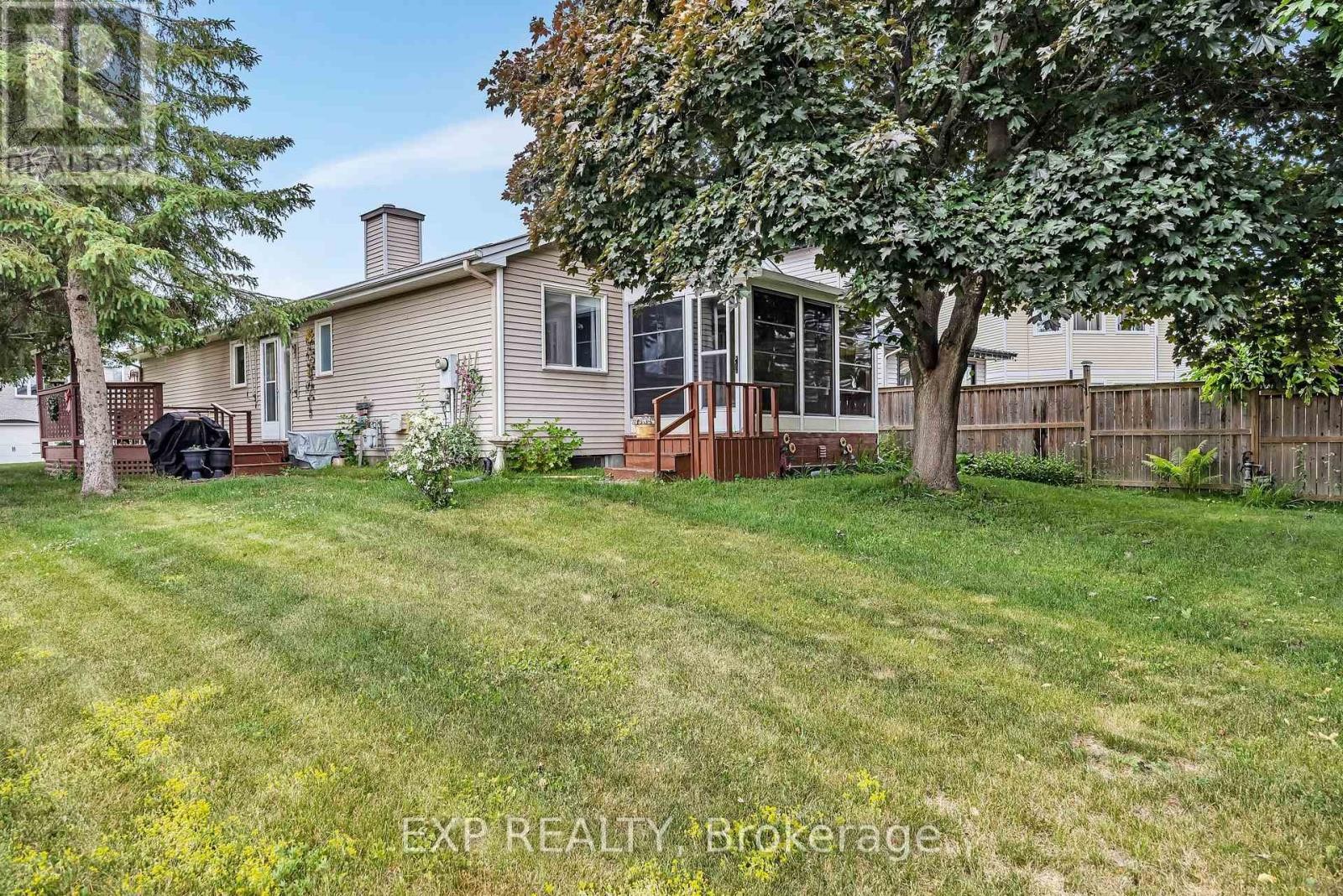 












1 PICKWICK DRIVE

,
Ottawa,




Ontario
K2J3G2

