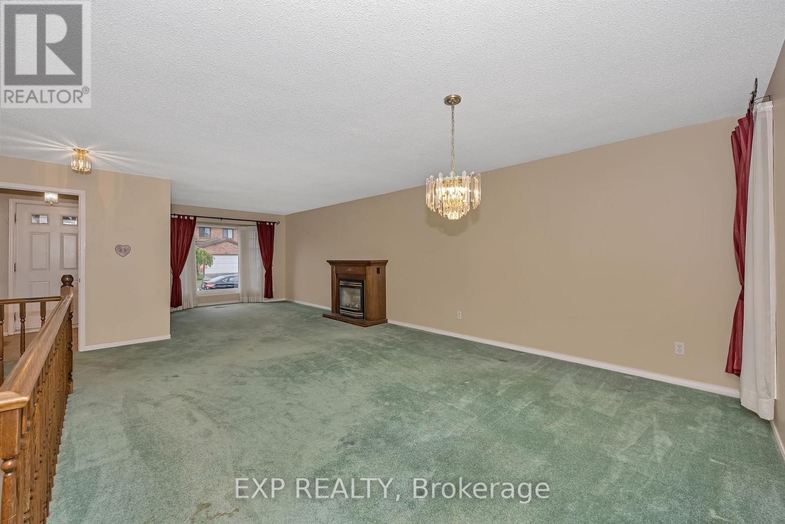 












1 PICKWICK DRIVE

,
Ottawa,




Ontario
K2J3G2

