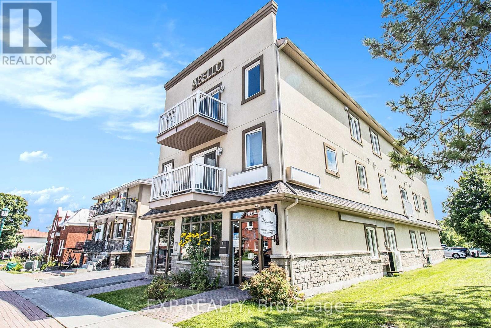












301 - 2149 LAURIER STREET

,
Clarence-Rockland,




Ontario
K4K1L2

