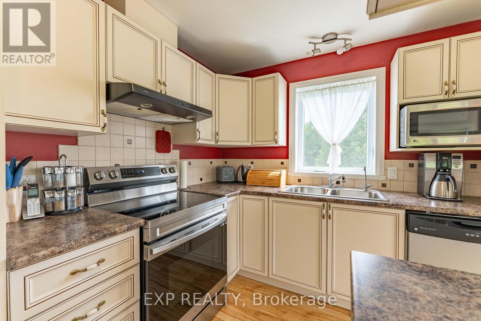 












16791 MYERS ROAD

,
South Stormont,




Ontario
K0C2A0

