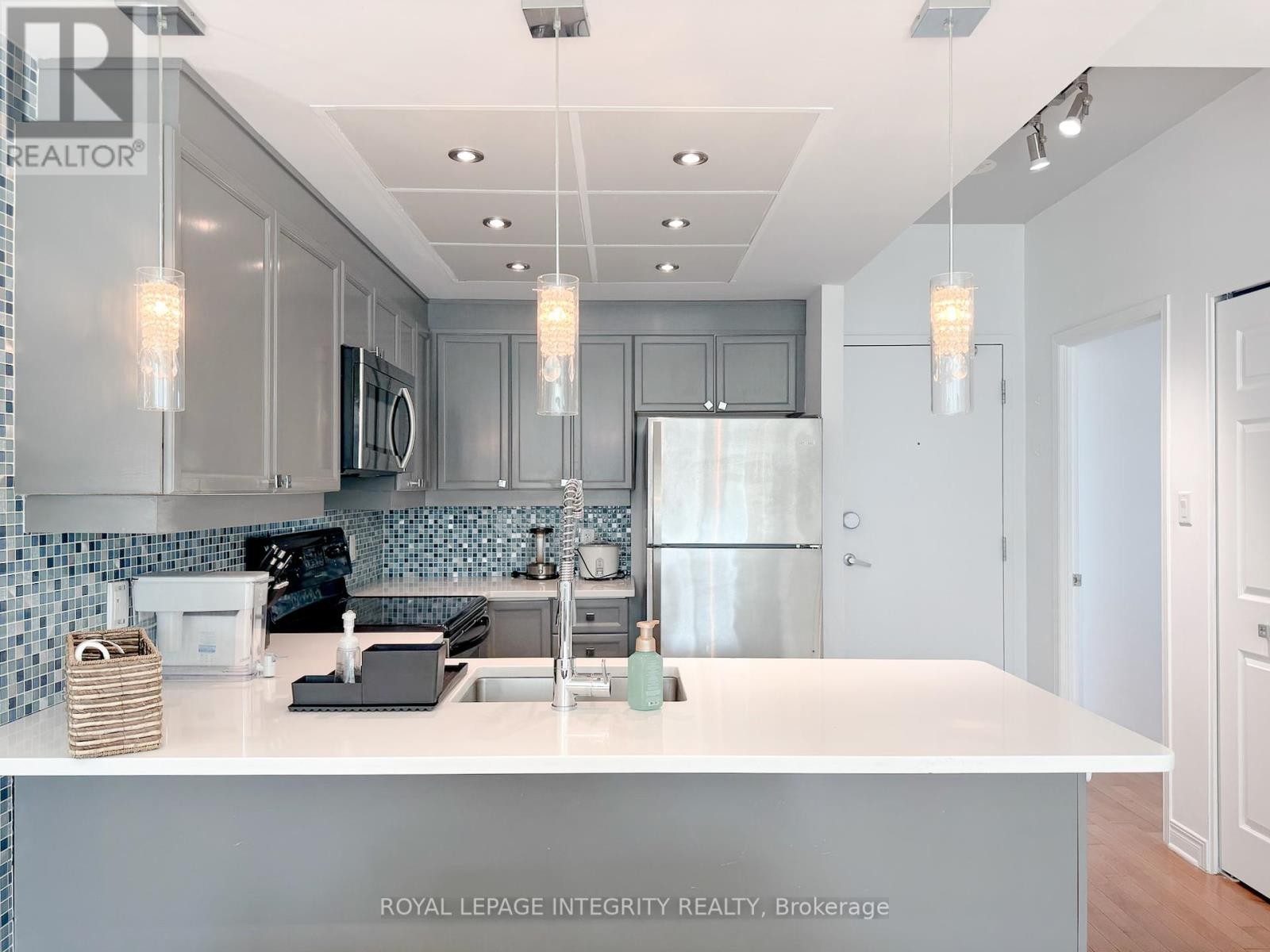 












1203 - 134 YORK STREET

,
Ottawa,




Ontario
K1N1K8

