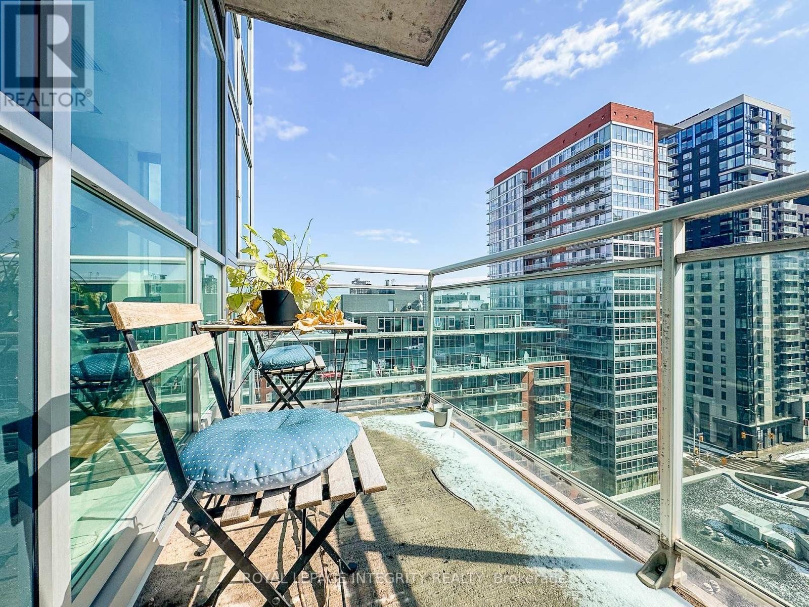 












1203 - 134 YORK STREET

,
Ottawa,




Ontario
K1N1K8

