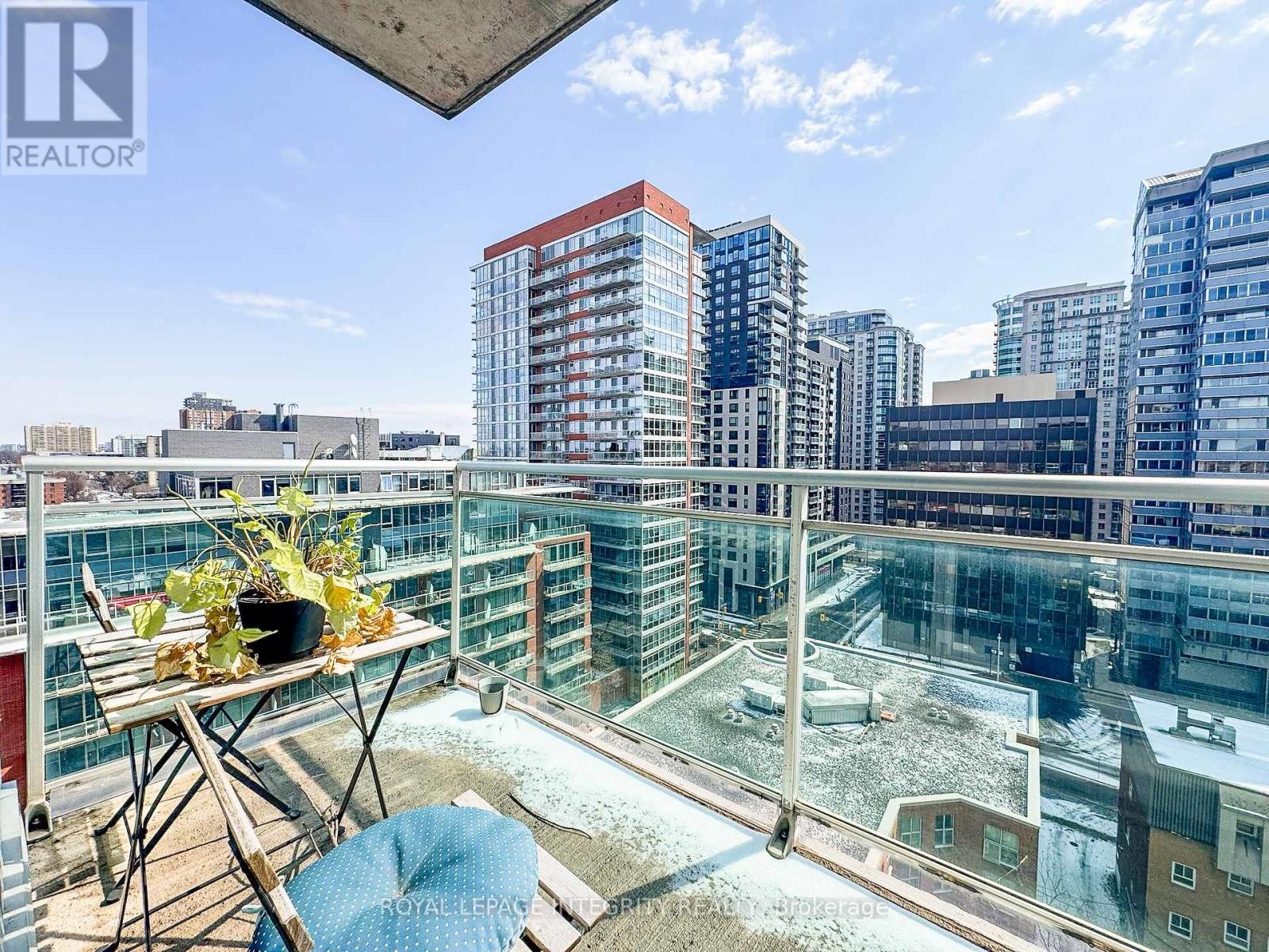












1203 - 134 YORK STREET

,
Ottawa,




Ontario
K1N1K8

