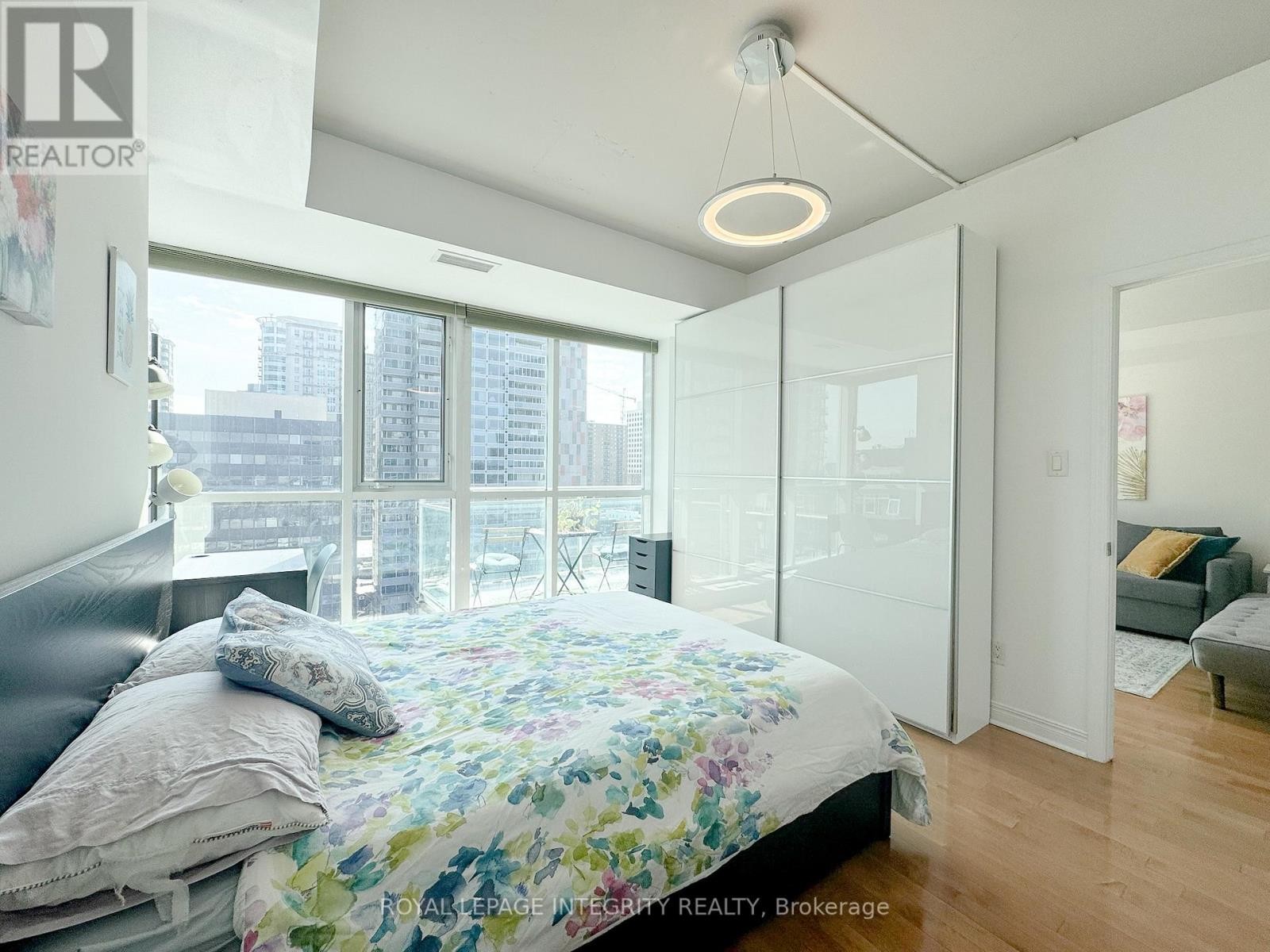 












1203 - 134 YORK STREET

,
Ottawa,




Ontario
K1N1K8

