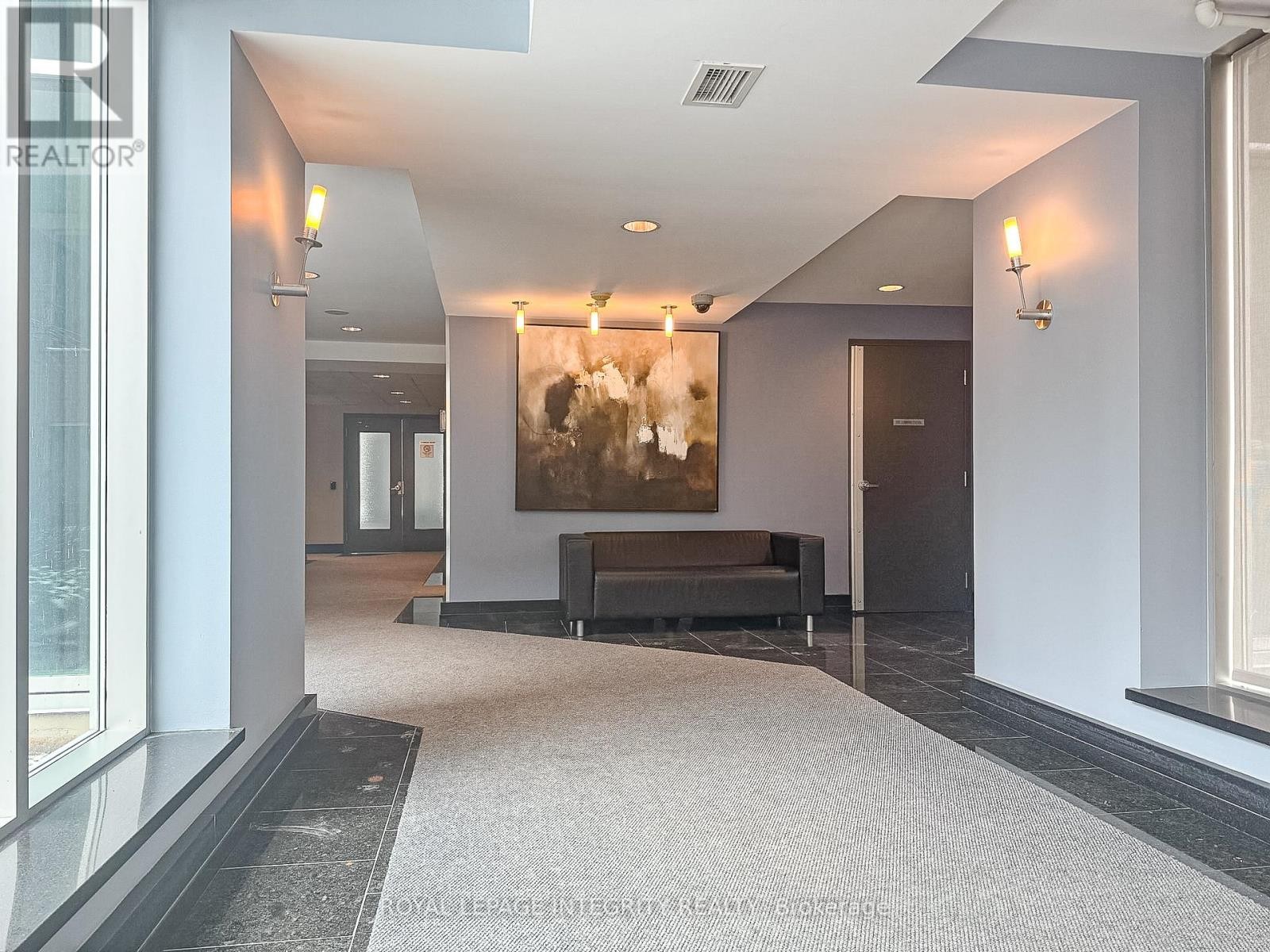 












1203 - 134 YORK STREET

,
Ottawa,




Ontario
K1N1K8

