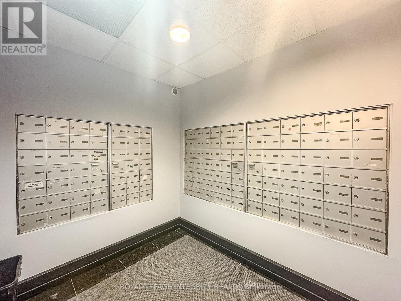 












1203 - 134 YORK STREET

,
Ottawa,




Ontario
K1N1K8

