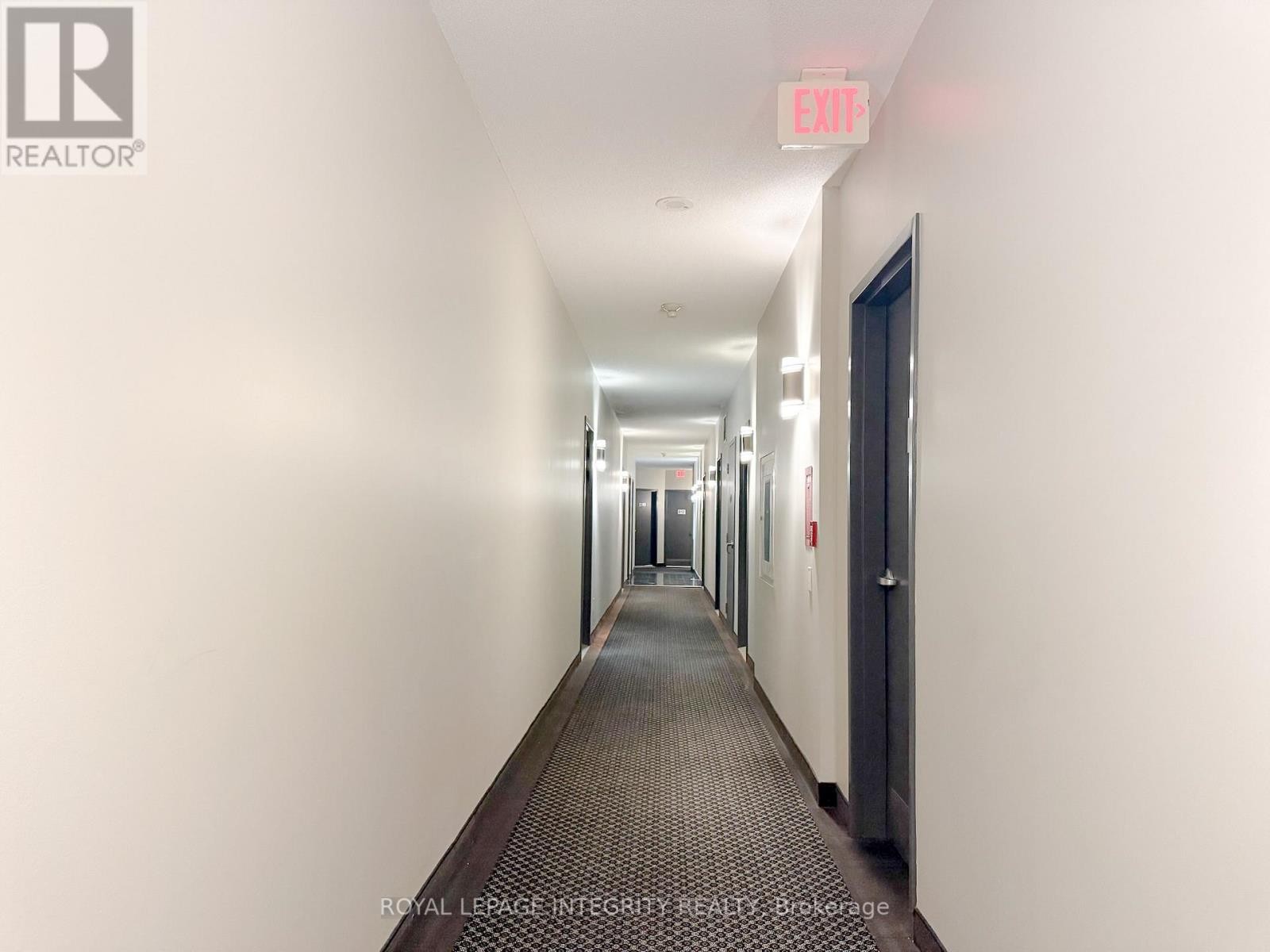 












1203 - 134 YORK STREET

,
Ottawa,




Ontario
K1N1K8

