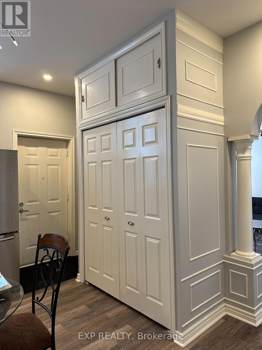












1 - 242 BRIDGE STREET

,
Carleton Place,




Ontario
K7C3H4


