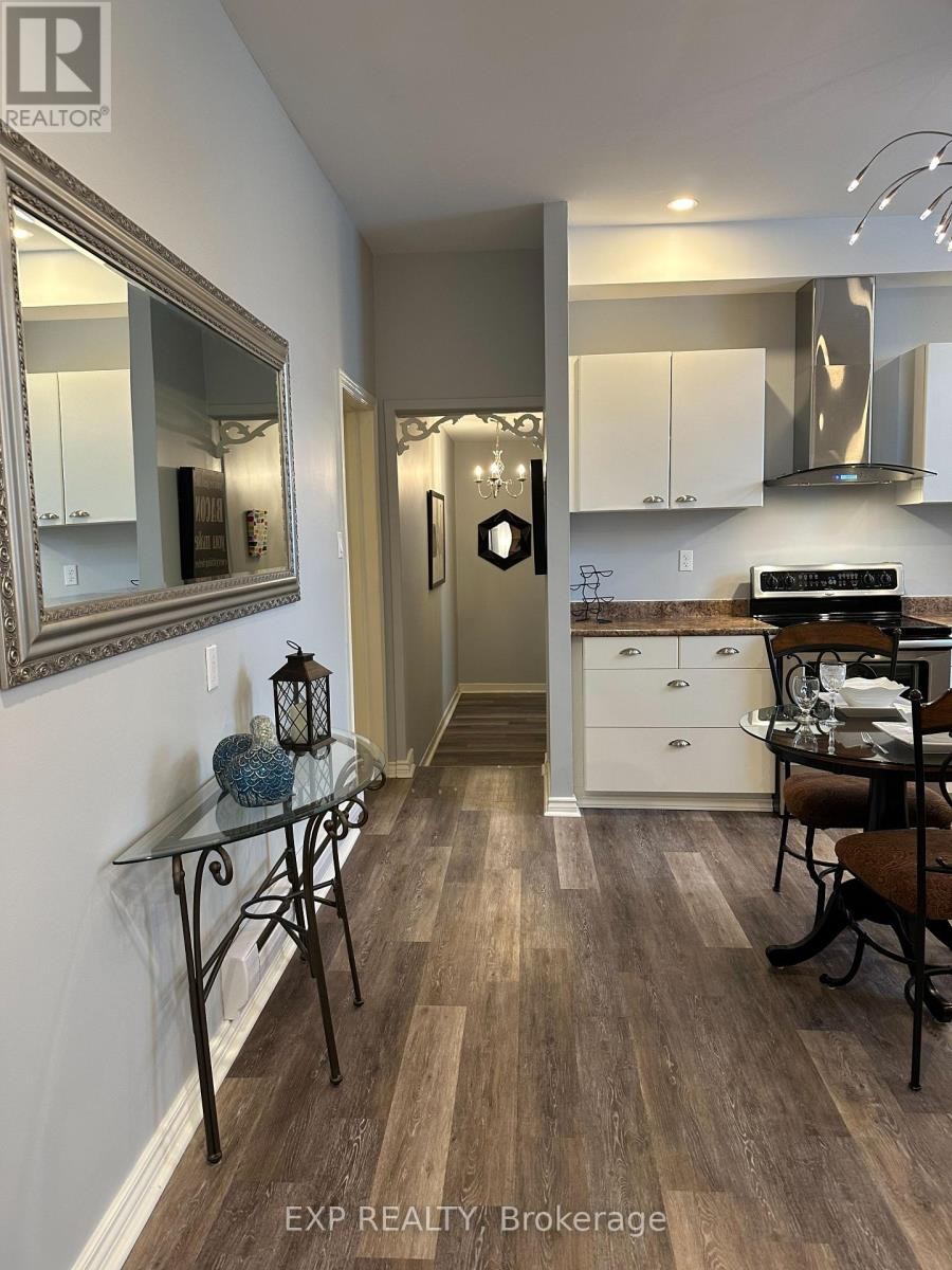 












1 - 242 BRIDGE STREET

,
Carleton Place,




Ontario
K7C3H4

