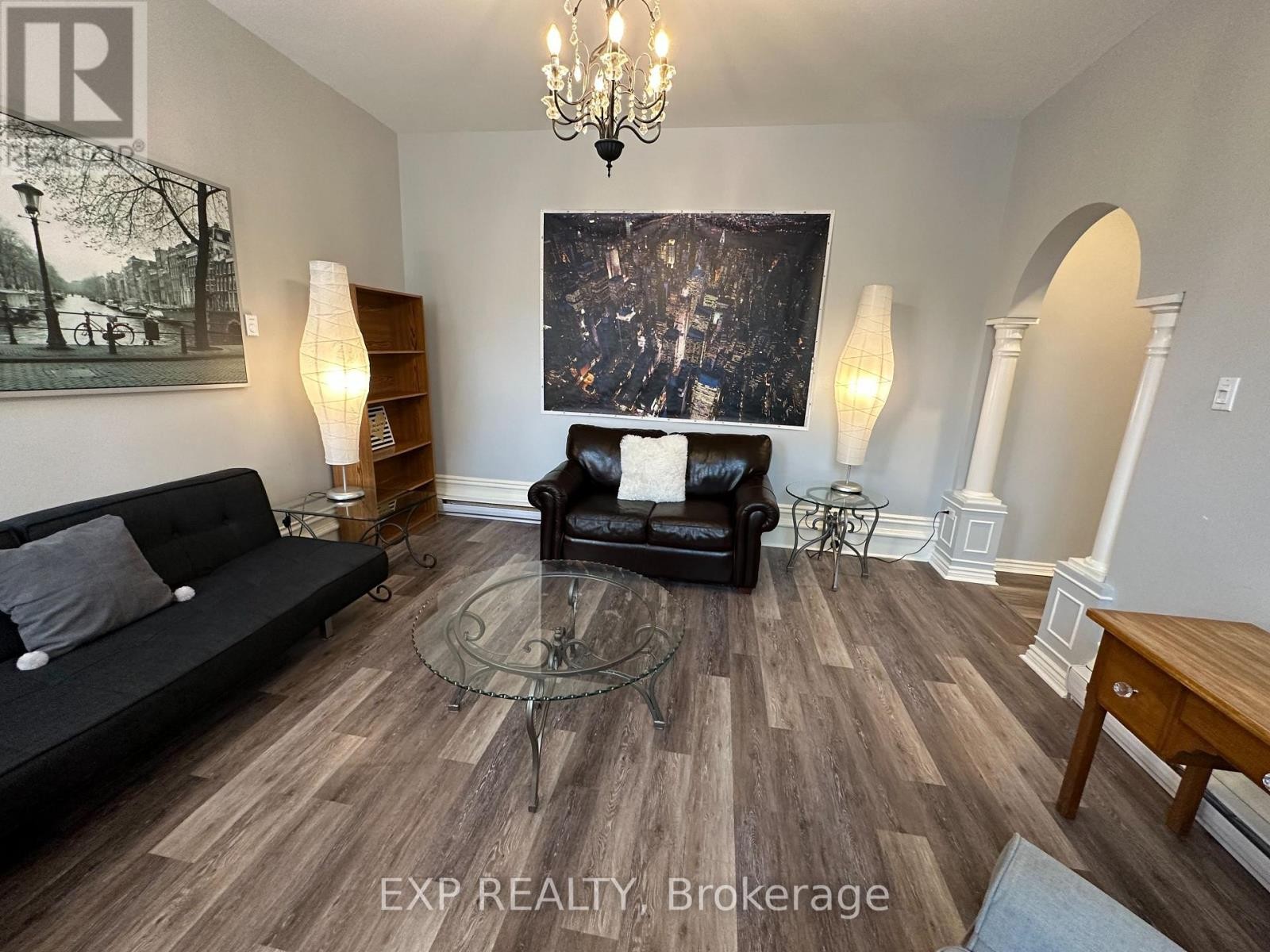 












1 - 242 BRIDGE STREET

,
Carleton Place,




Ontario
K7C3H4

