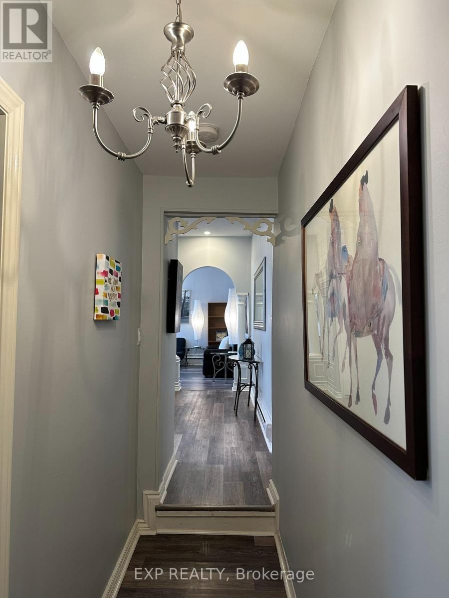 












1 - 242 BRIDGE STREET

,
Carleton Place,




Ontario
K7C3H4

