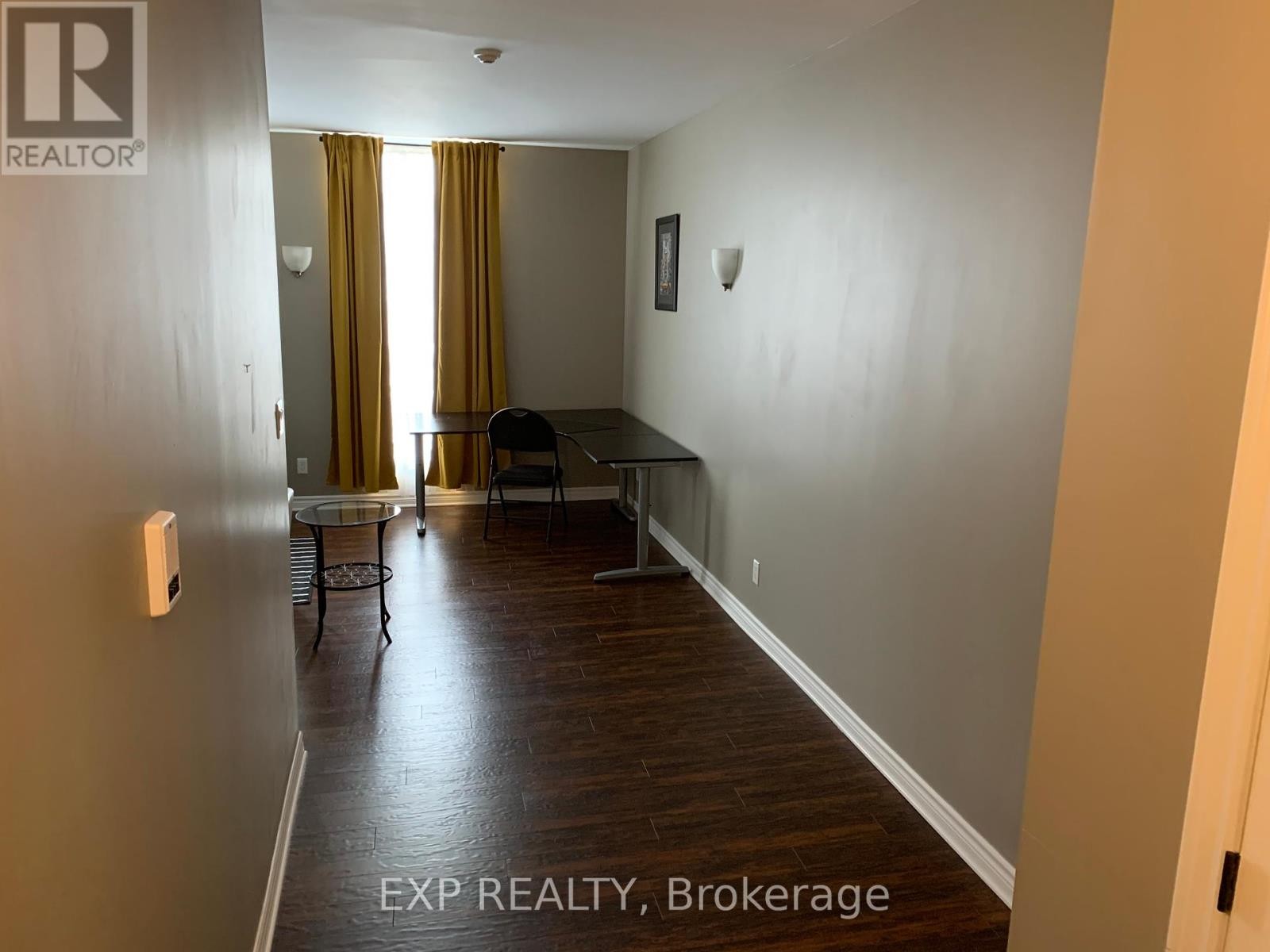 












3C - 43 BRIDGE STREET

,
Carleton Place,




Ontario
K7C2V2

