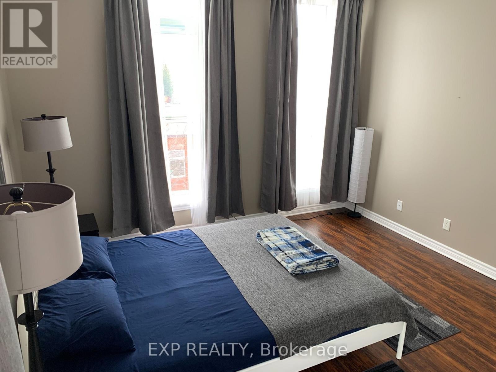 












3C - 43 BRIDGE STREET

,
Carleton Place,




Ontario
K7C2V2

