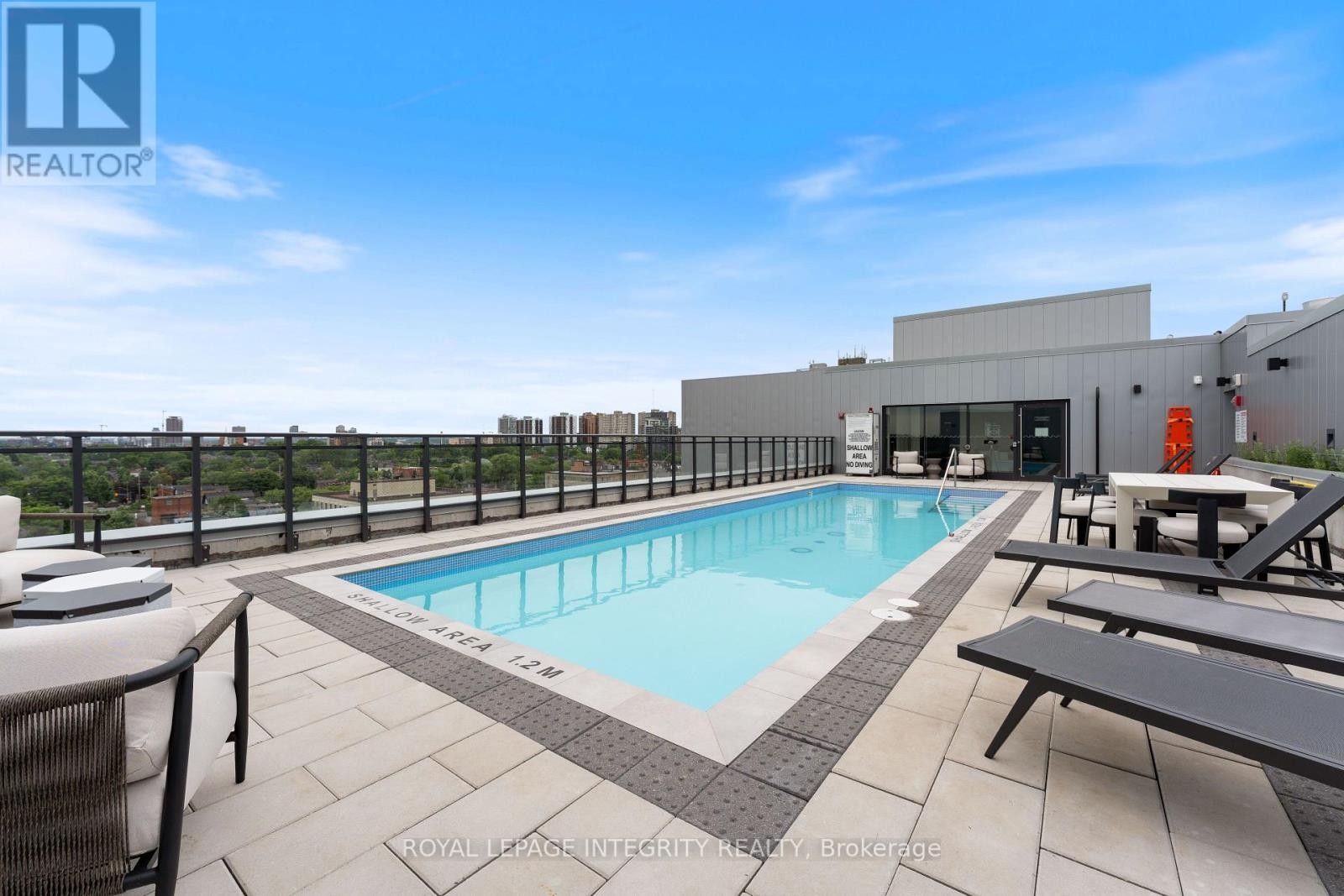 












717 - 10 JAMES STREET

,
Ottawa,




Ontario
K2P1T2

