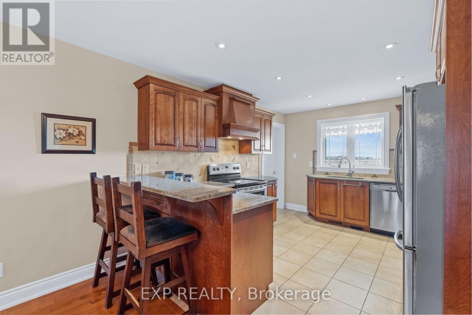 












5940 BROPHY DRIVE

,
Ottawa,




Ontario
K0A2Z0

