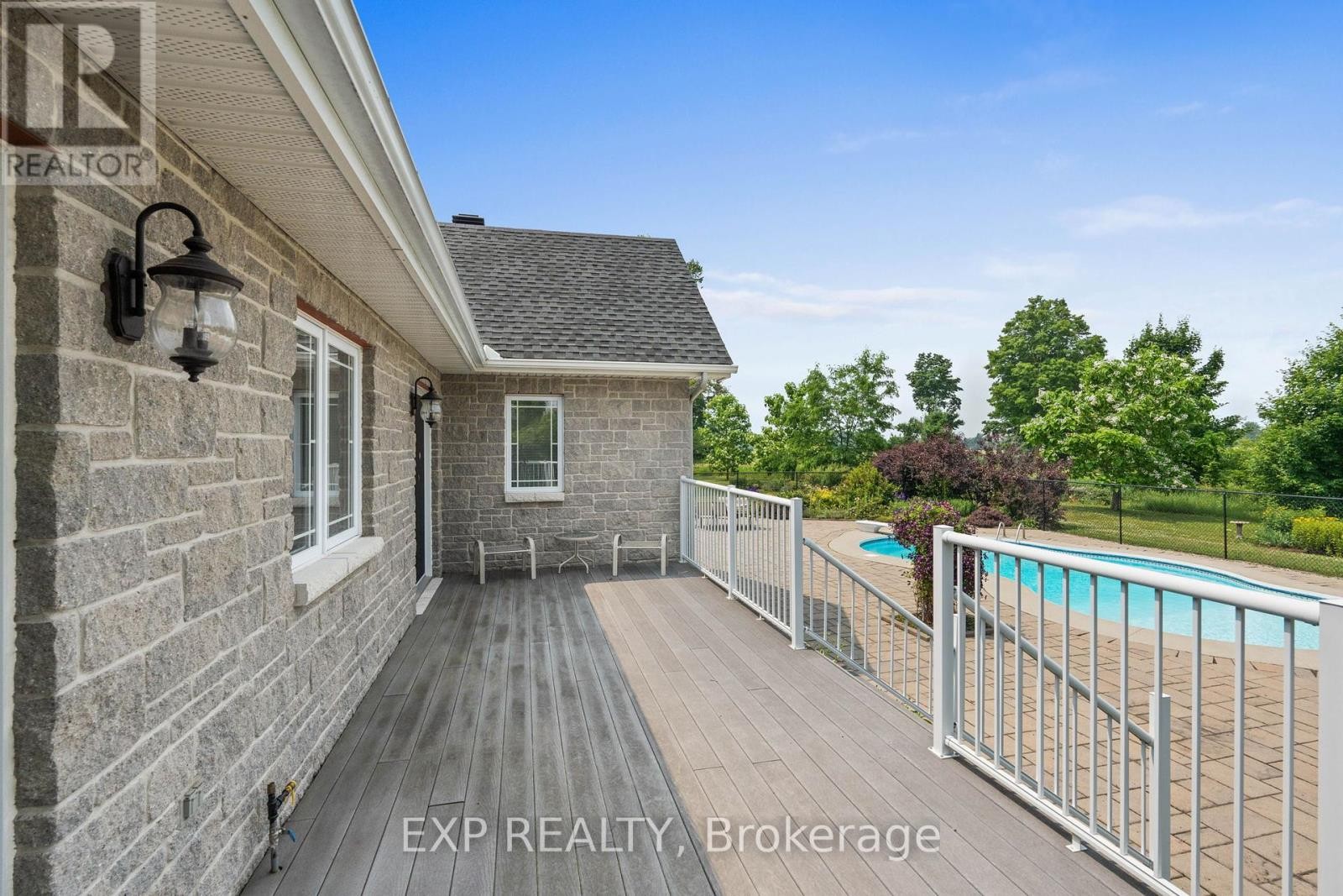 












5940 BROPHY DRIVE

,
Ottawa,




Ontario
K0A2Z0

