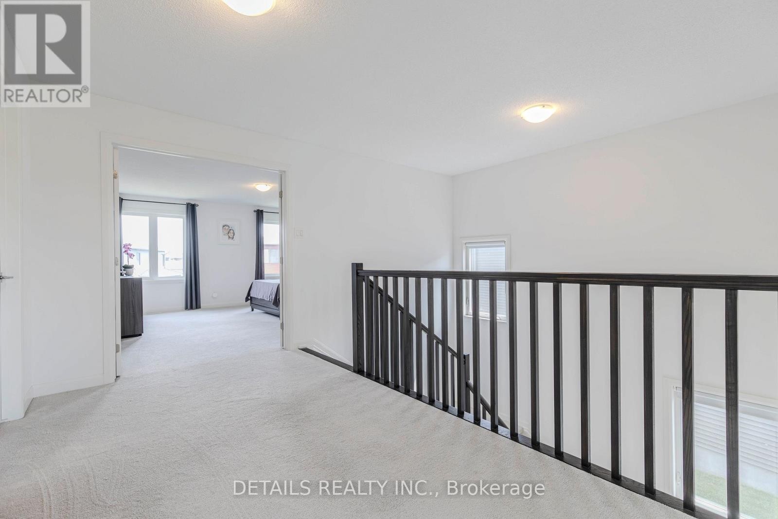 












372 STERLING AVENUE

,
Clarence-Rockland,




Ontario
K4K0L4

