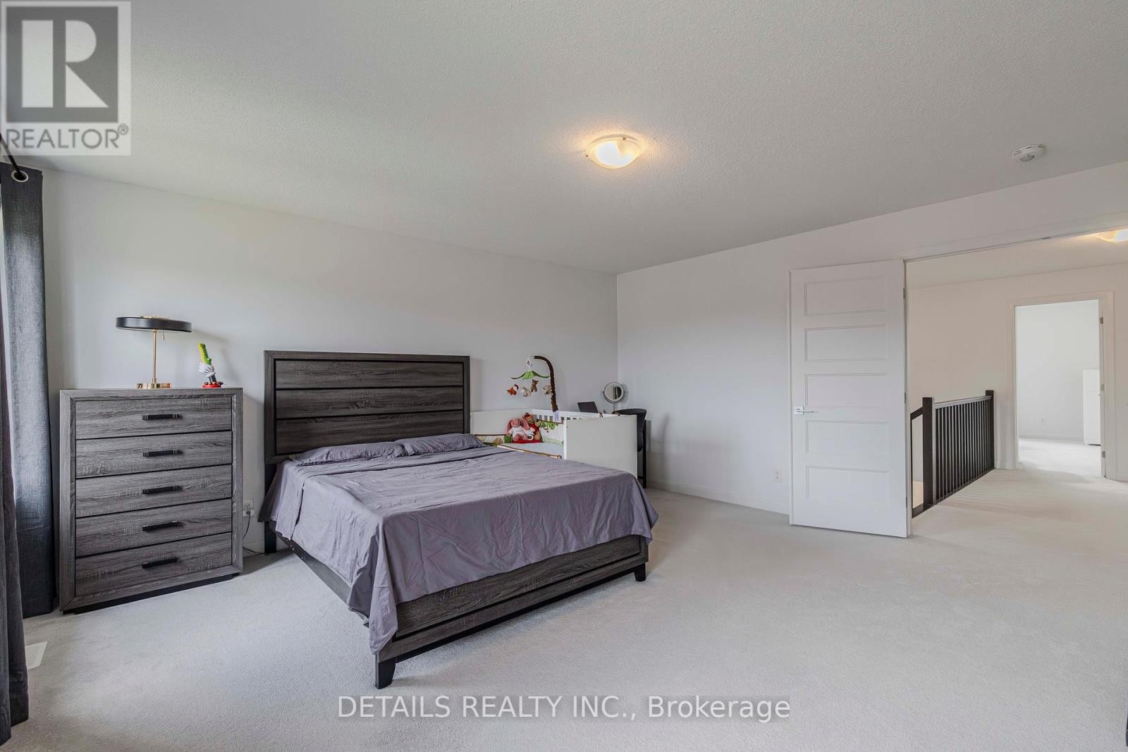 












372 STERLING AVENUE

,
Clarence-Rockland,




Ontario
K4K0L4

