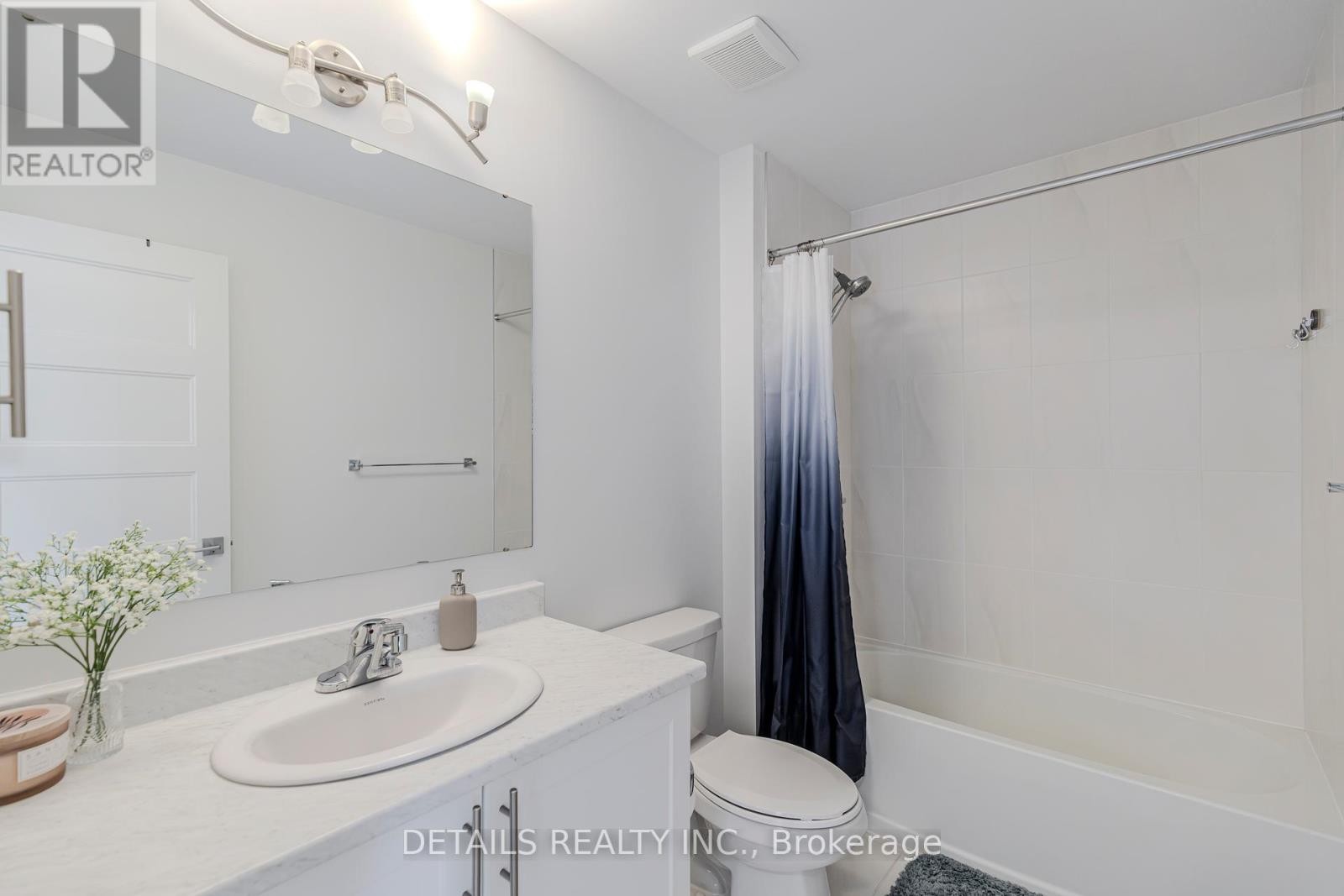 












372 STERLING AVENUE

,
Clarence-Rockland,




Ontario
K4K0L4

