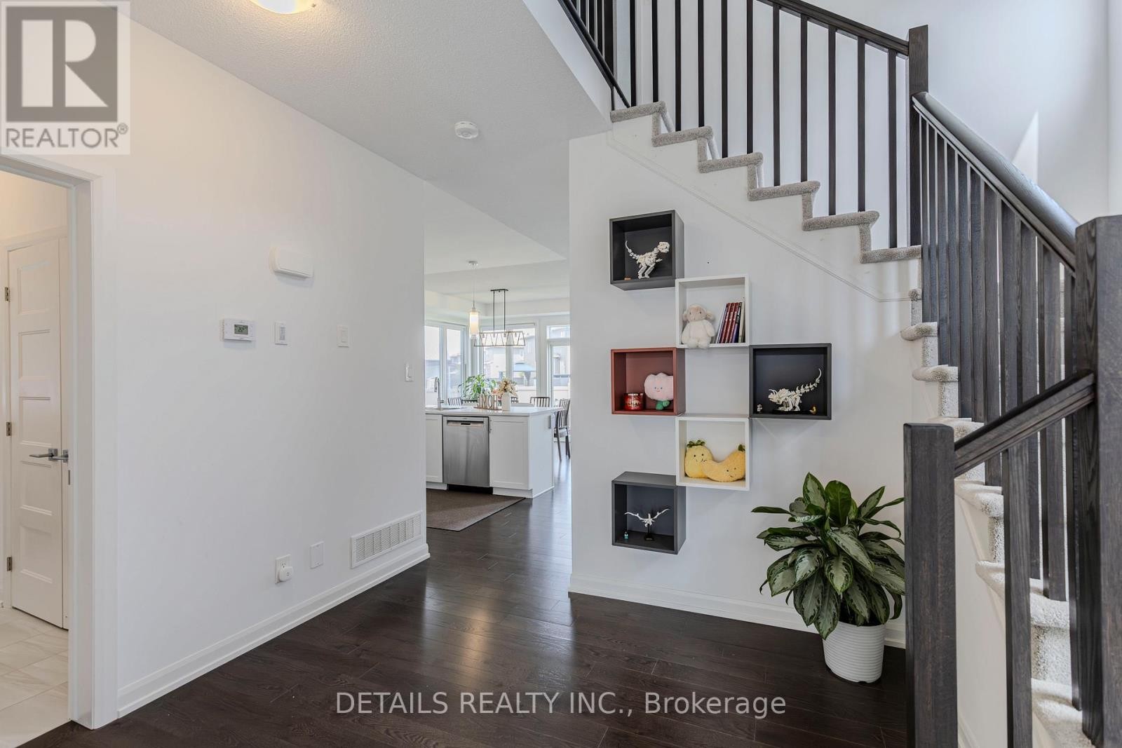 












372 STERLING AVENUE

,
Clarence-Rockland,




Ontario
K4K0L4

