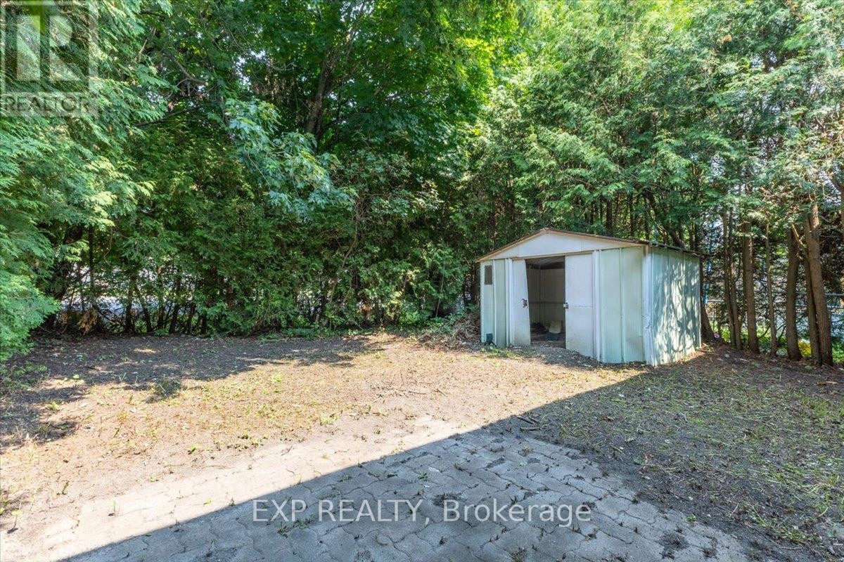 












2209 FILLMORE CRESCENT

,
Ottawa,




Ontario
K1J6A1

