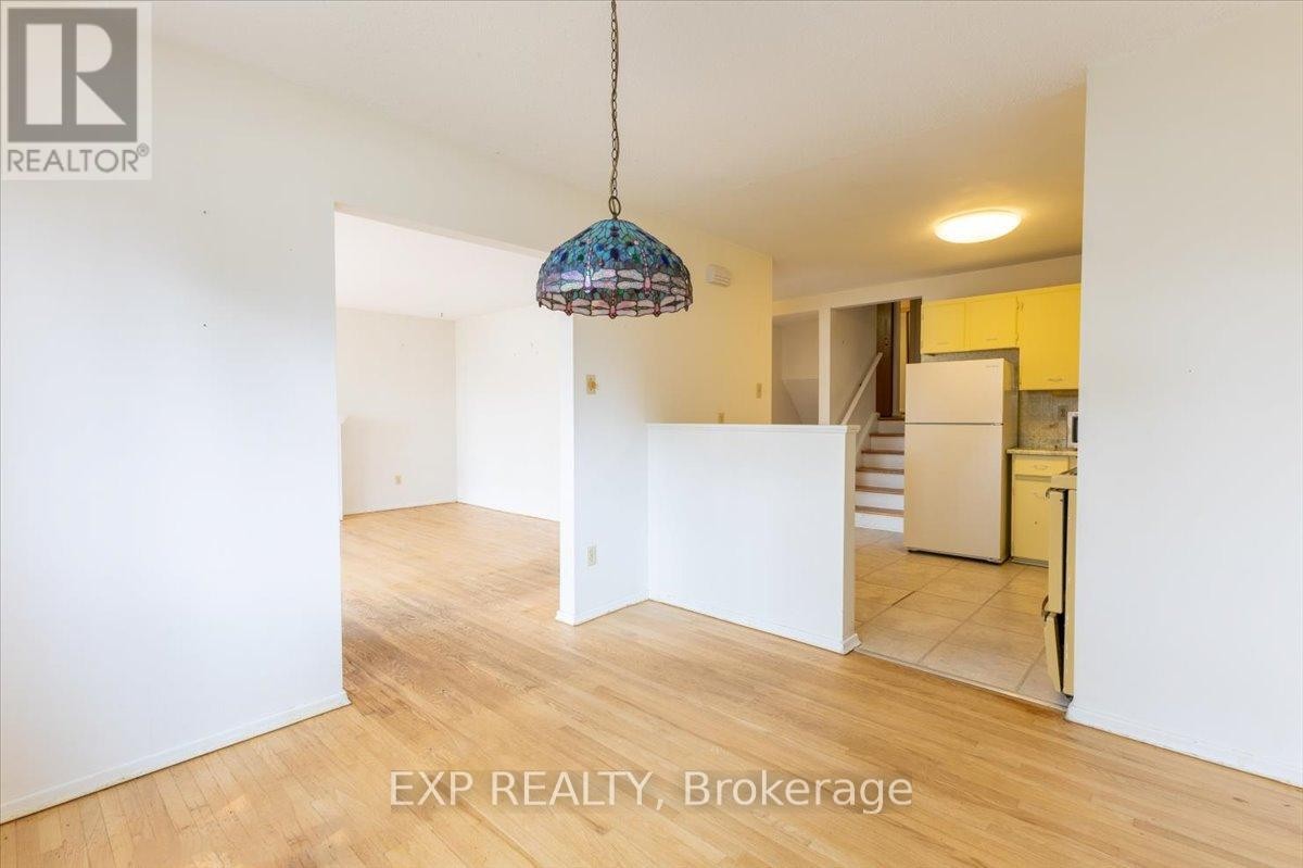 












2209 FILLMORE CRESCENT

,
Ottawa,




Ontario
K1J6A1


