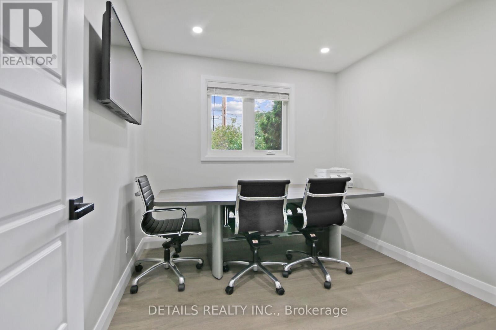 












2708 BEKKER'S COURT

,
Ottawa,




Ontario
K0A2P0

