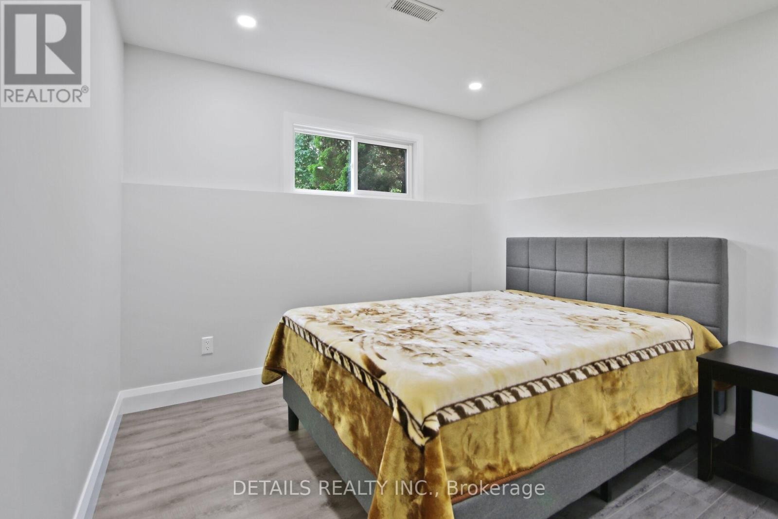 












2708 BEKKER'S COURT

,
Ottawa,




Ontario
K0A2P0

