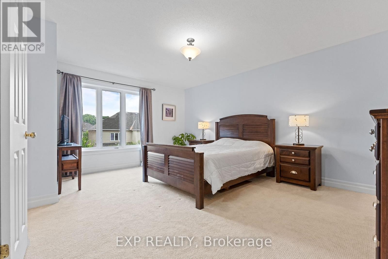 












54 HUNTCLIFF PLACE

,
Ottawa,




Ontario
K2G6Z9

